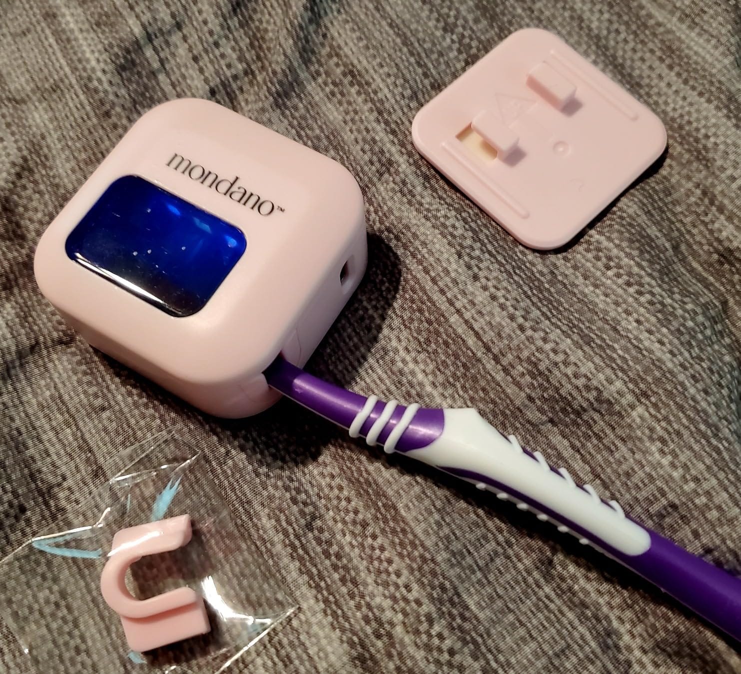 Mondano UV-C Toothbrush Sanitizer and Holder, Toothbrush Case - Manual/Electric Toothbrush Cover for Any Toothbrush Head - Rechargeable Toothbrush Travel Case, Tooth Brush Cover Cap for Home customer photo 2