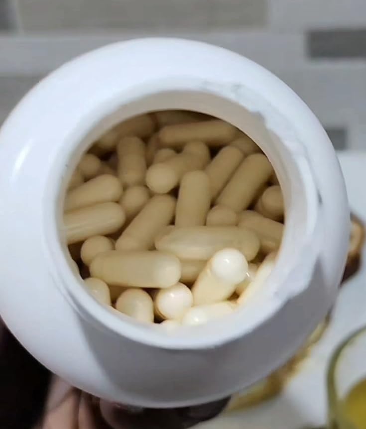 Micro Ingredients Multi Collagen Peptides Pills, 240 Capsules | For Women & Men. Type I, II, III, V, X. Hydrolyzed Collagen Supplement with Biotin, Hyaluronic Acid & Vitamin C. Filler Free. customer photo 1