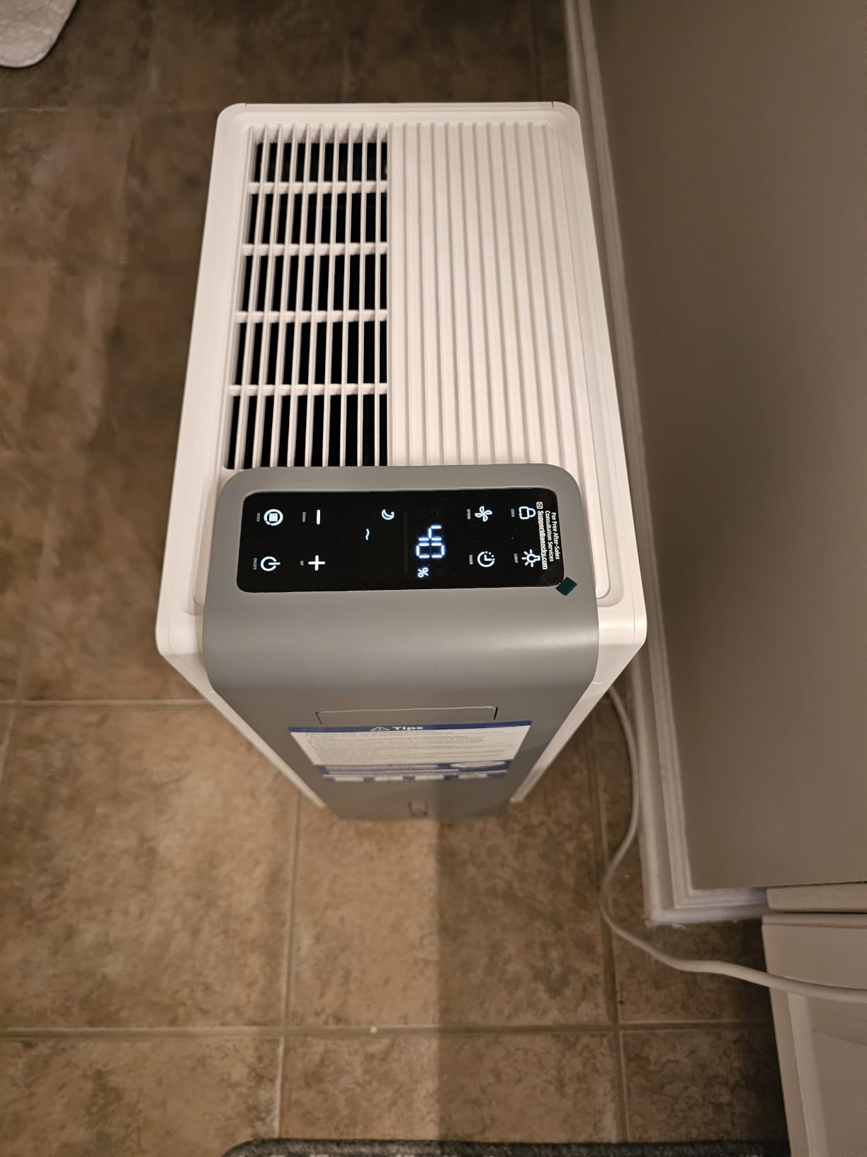 AEOCKY 4500 Sq.Ft Energy Star Most Efficient 2025 Dehumidifier, Max 80 Pint/Day Smart Compressor Dehumidifier with Drain Hose, Intelligent Humidistat,for Basement,Bedroom,Home,Bathroom customer photo 1