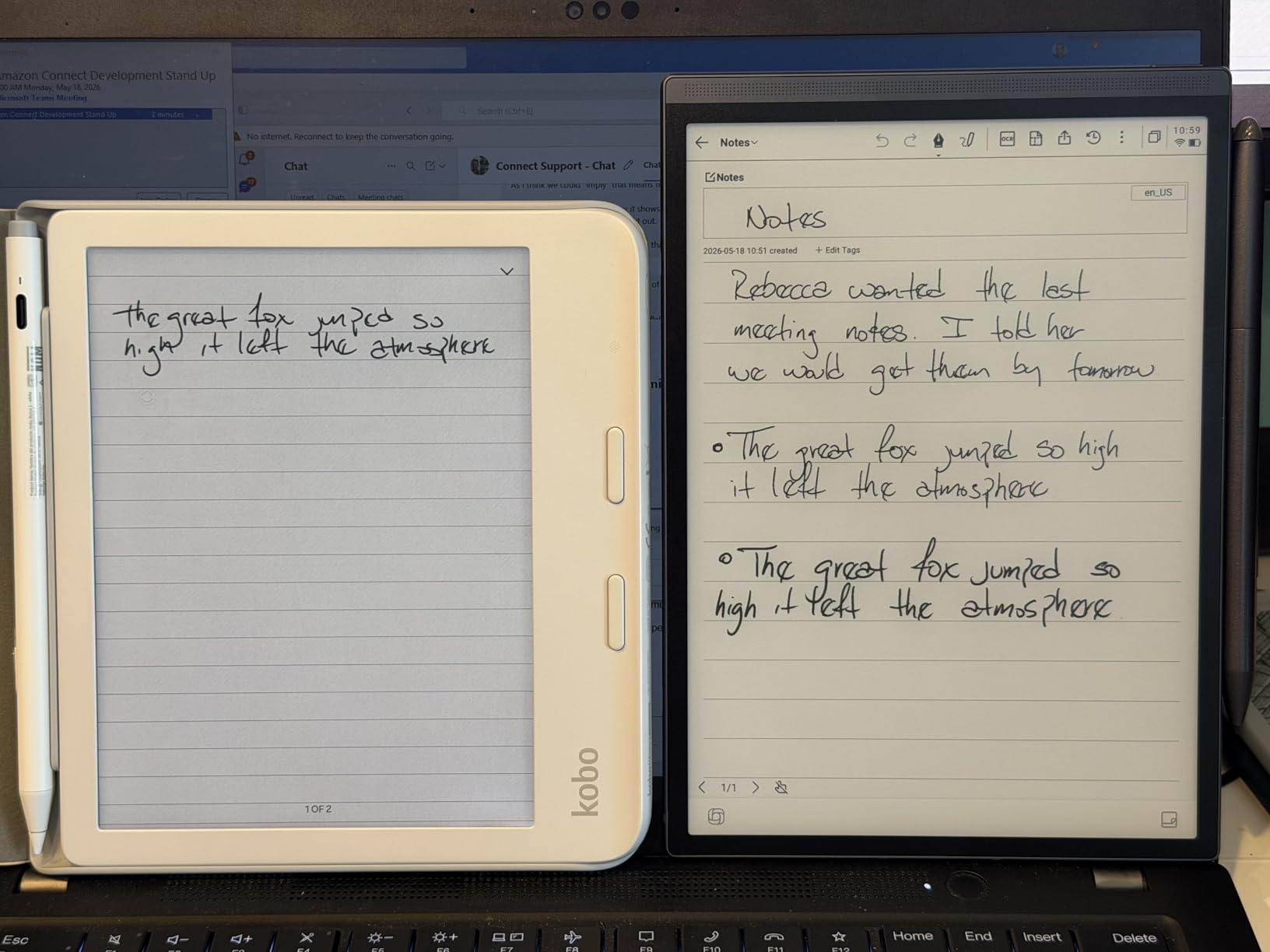Kobo Libra Colour eReader, 7” Color E Ink, Waterproof, White customer photo 1