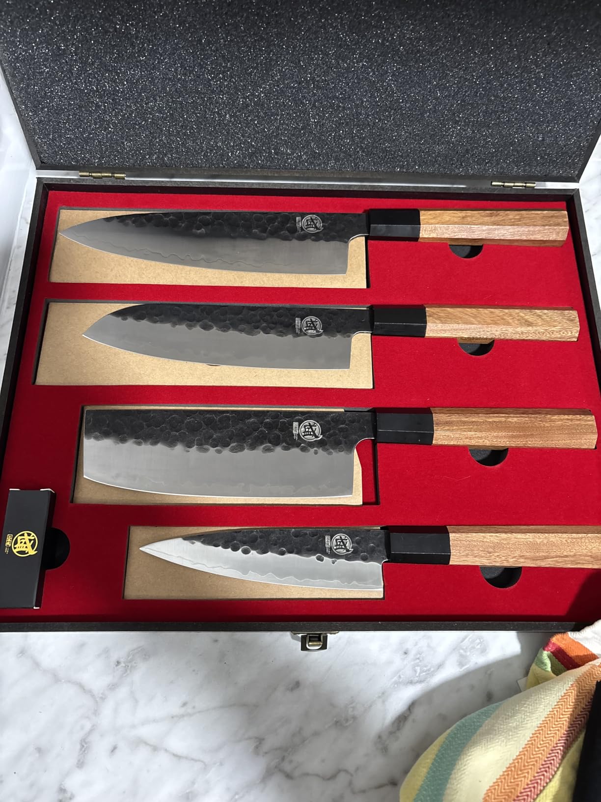MITSUMOTO SAKARI 4-Piece Japanese Chef Knife Set, San-Mai 9Cr18MoV | Gyuto Santoku Nakiri Paring, Deep-Cryo Heat Treatment, Tsuchime Food Release, Rosewood Handles, Sandalwood Box customer photo 2