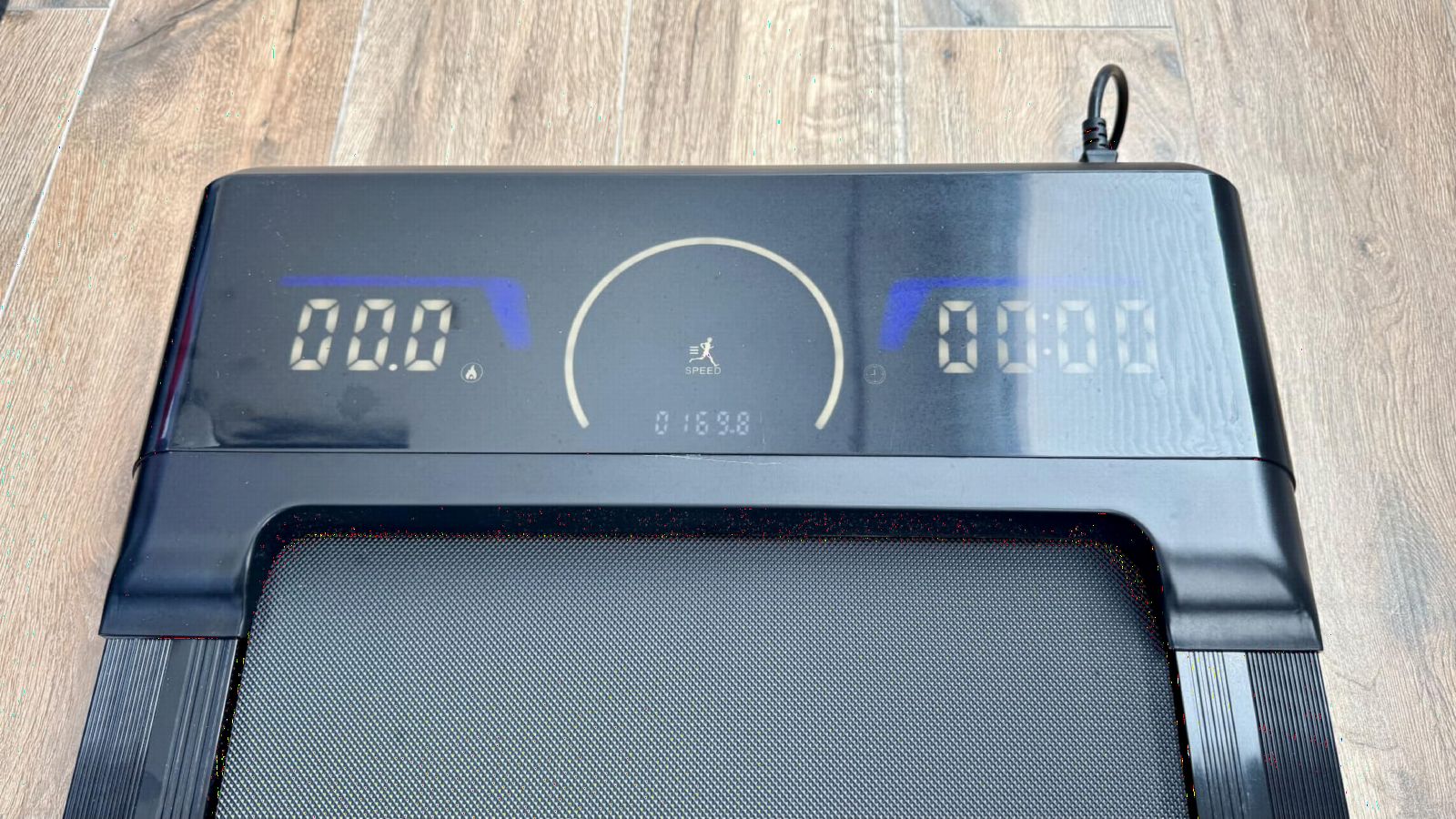TRAILVIBER Walking Pad Treadmill with 12% 9-Level Auto Incline, 450 lbs Capacity RGB LED Screen, Bluetooth Speaker Under Desk Treadmill customer photo 1