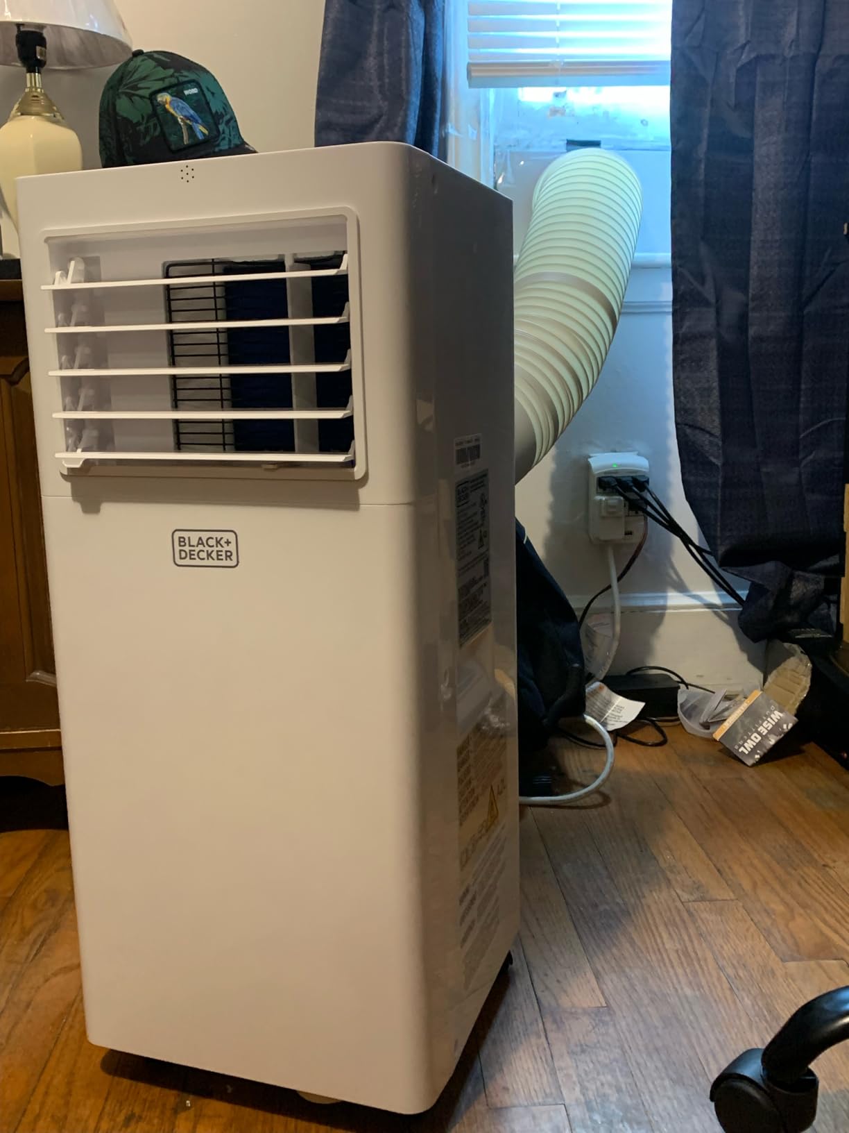 BLACK+DECKER Portable Air Conditioner, 8,500 BTU (5,100 BTU SACC) for Rooms Up To 350 Sq. Ft., Portable AC with Full Function Remote Control & Window Kit, BPACT05SM, White customer photo 2