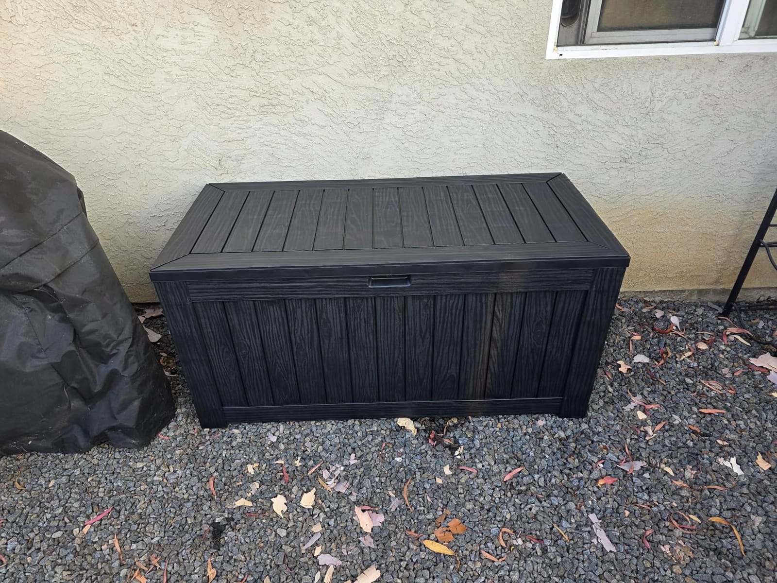 Devoko 120 Gallon Deck Box Resin Outdoor Storage Box Waterproof | Large Outdoor Storage Bench Lockable for Outside Patio customer photo 2