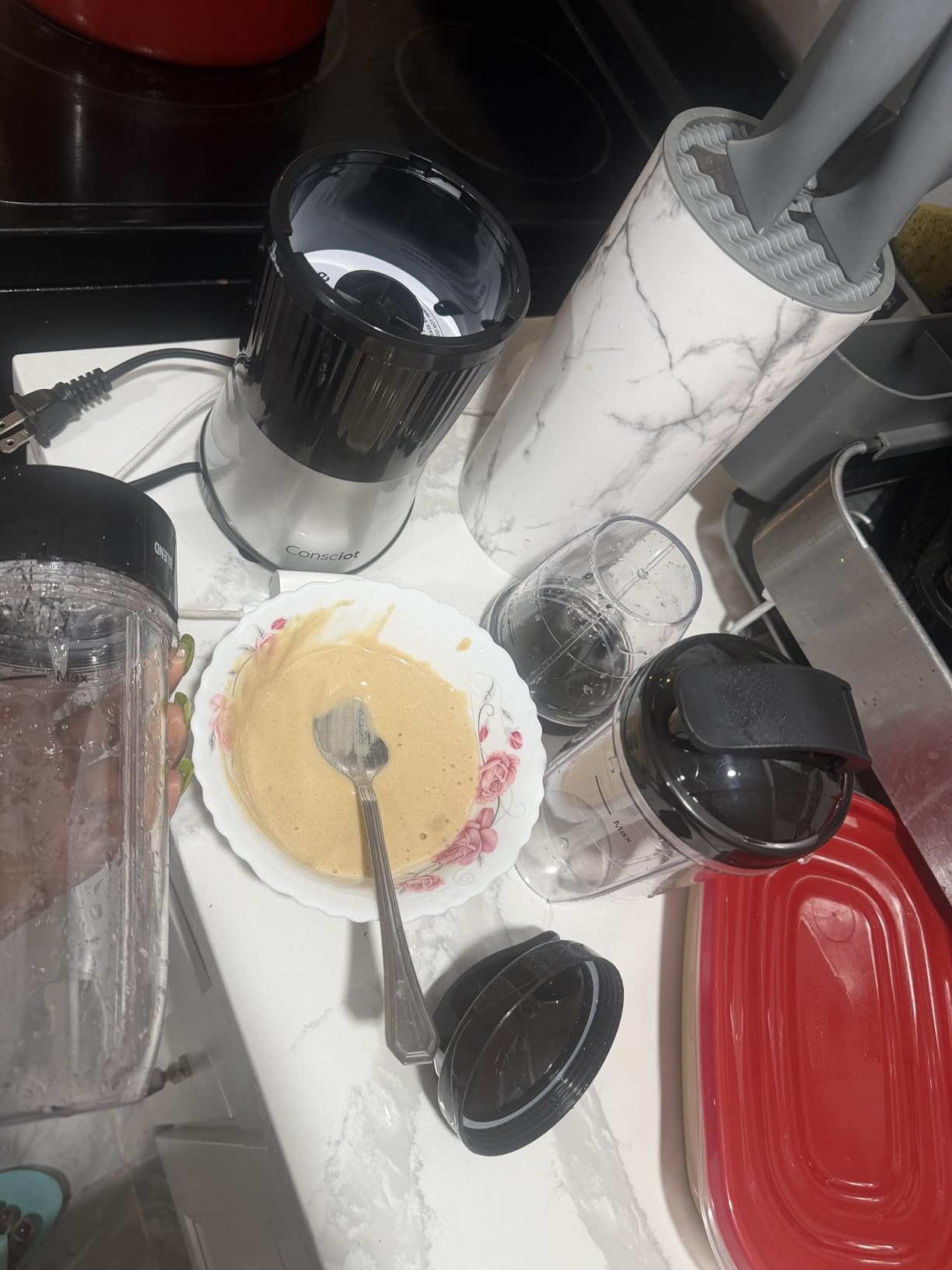 Consciot 11-Piece Blender for Kitchen and Personal Size, 900 Peak Watts, 3 Portable BPA-Free To-Go Cups customer photo 2