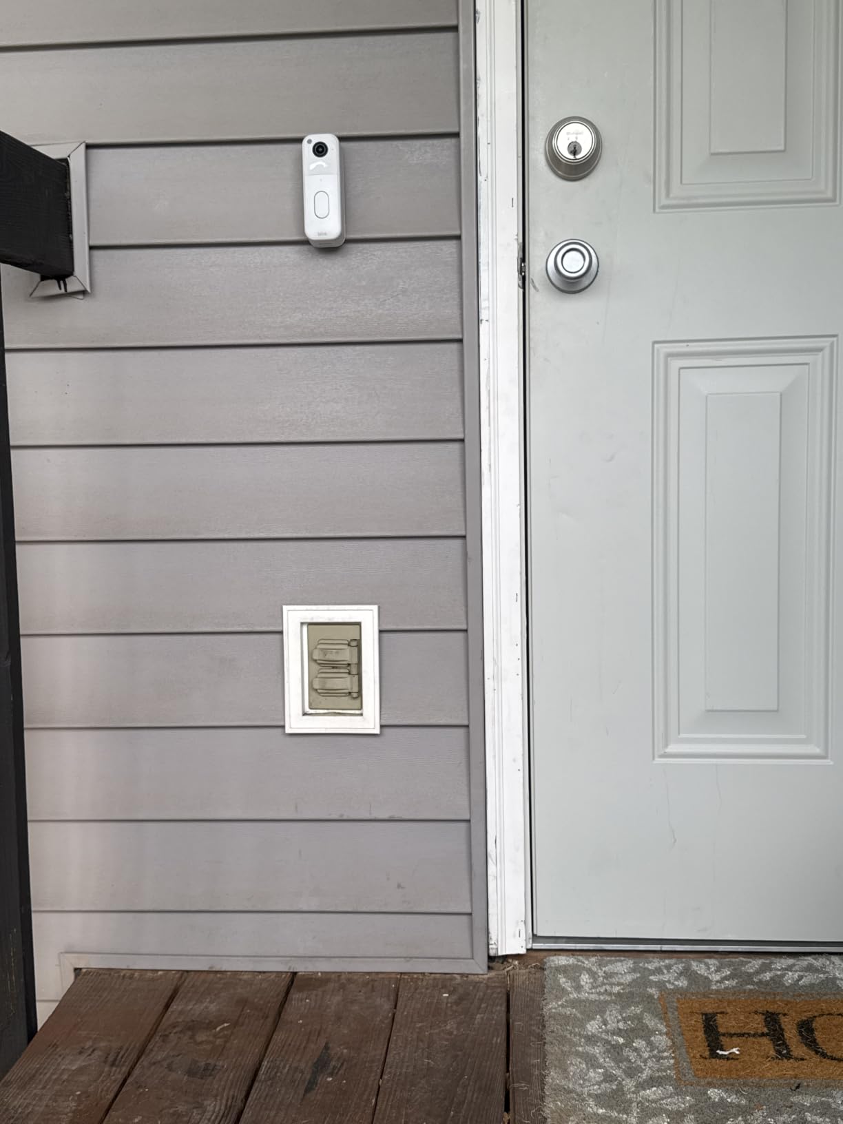 Blink Video Doorbell - Head-to-toe HD view, two-year battery life, and simple setup. Sync Module Core included (Black) customer photo 2