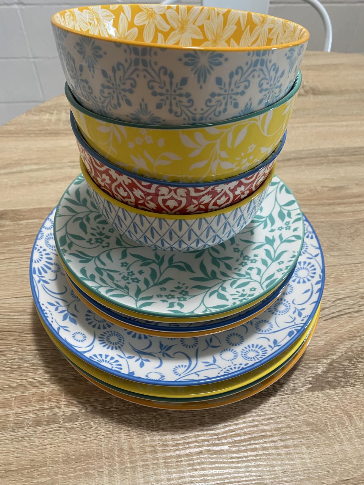 vancasso SELENE Plates and Bowls Set for 6, 18 Pieces Dinnerware Sets, Microwave and Dishwasher Safe Dishes Set, Porcelain Blue Dinnerware customer photo 2