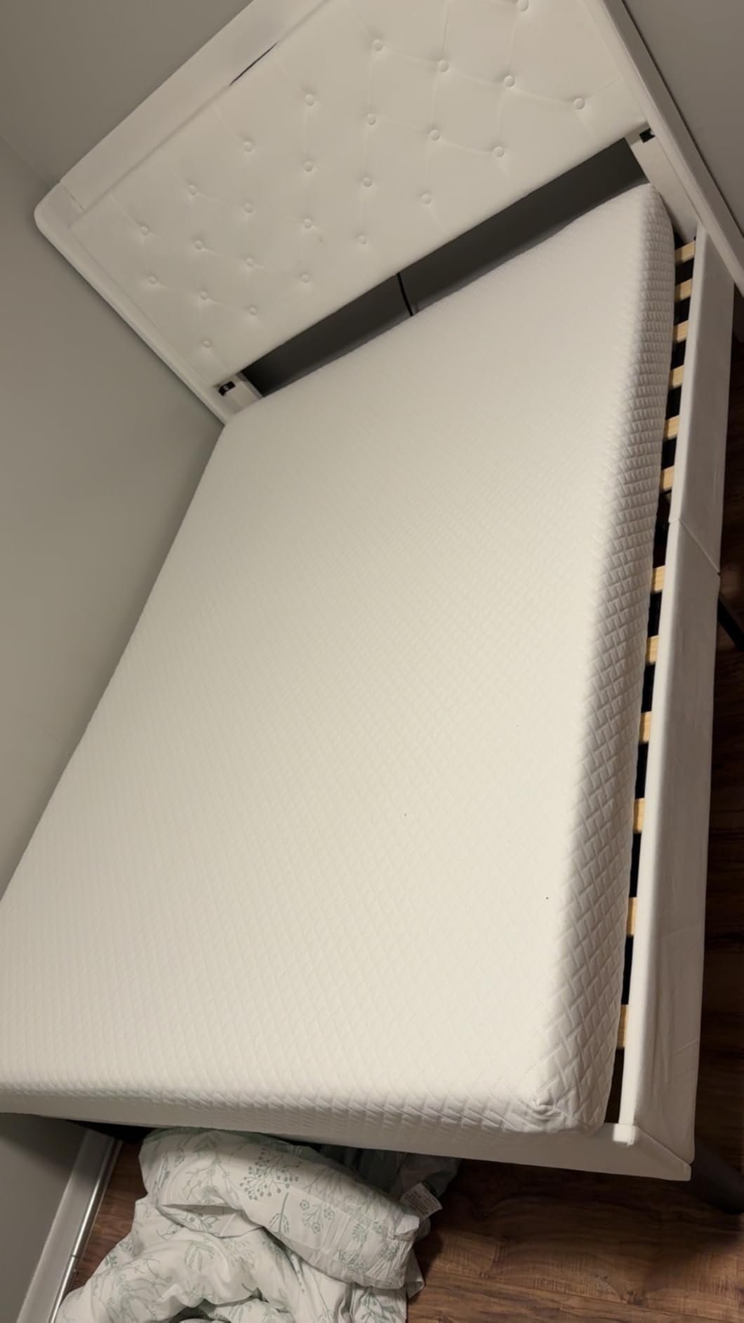 EGOHOME 10 Inch Queen Mattress, Memory Foam Mattress in a Box with Cooling Green Tea Gel, Relieve Pressure with Medium Firm Support, CertiPUR-US Certified, 80''L x 60''W, White customer photo 1