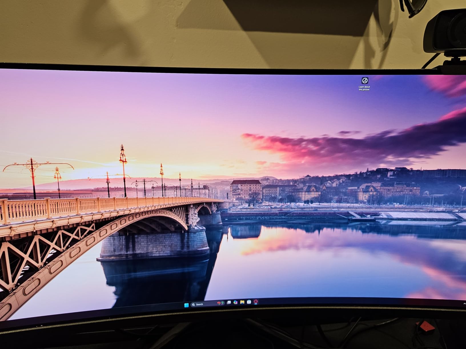 MSI MPG 491CQPX QD-OLED 49-inch 5120x1440 DQHD, 240Hz, 0.03ms, G-SYNC Compatible, Height Adjustable customer photo 1