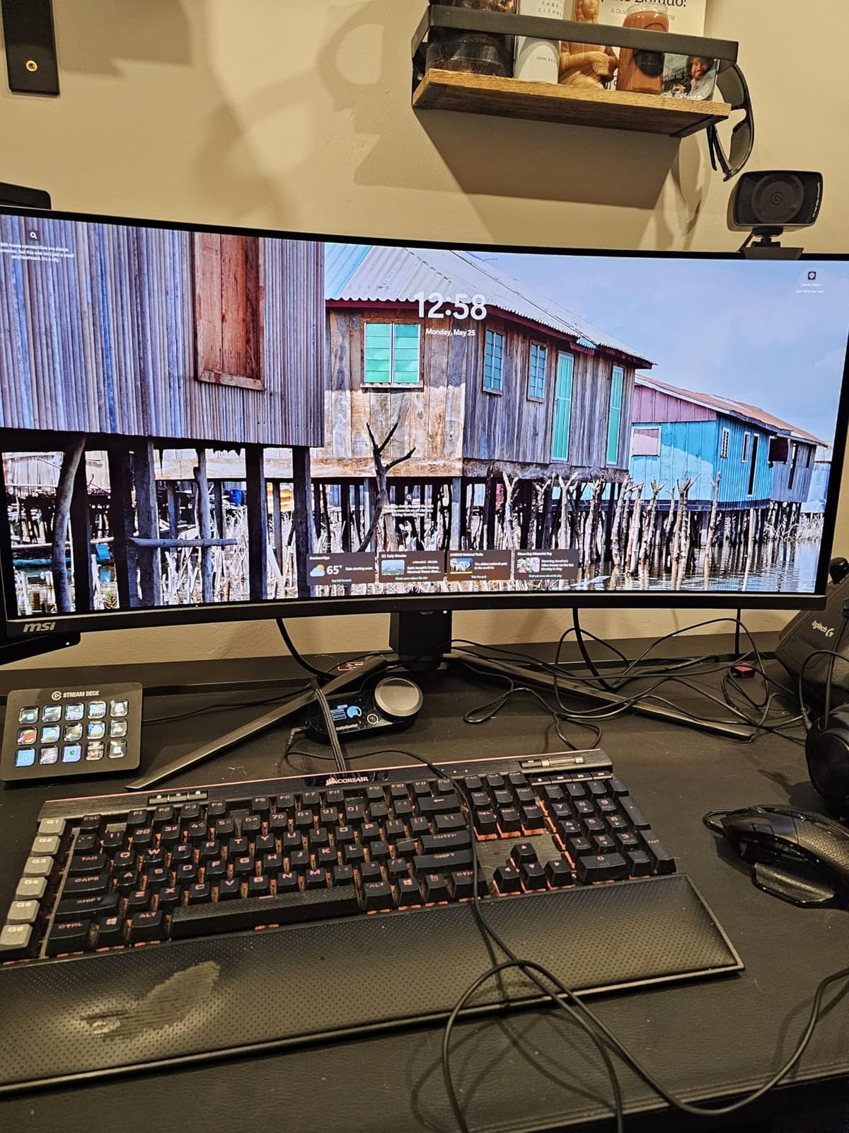 MSI MPG 491CQPX QD-OLED 49-inch 5120x1440 DQHD, 240Hz, 0.03ms, G-SYNC Compatible, Height Adjustable customer photo 2