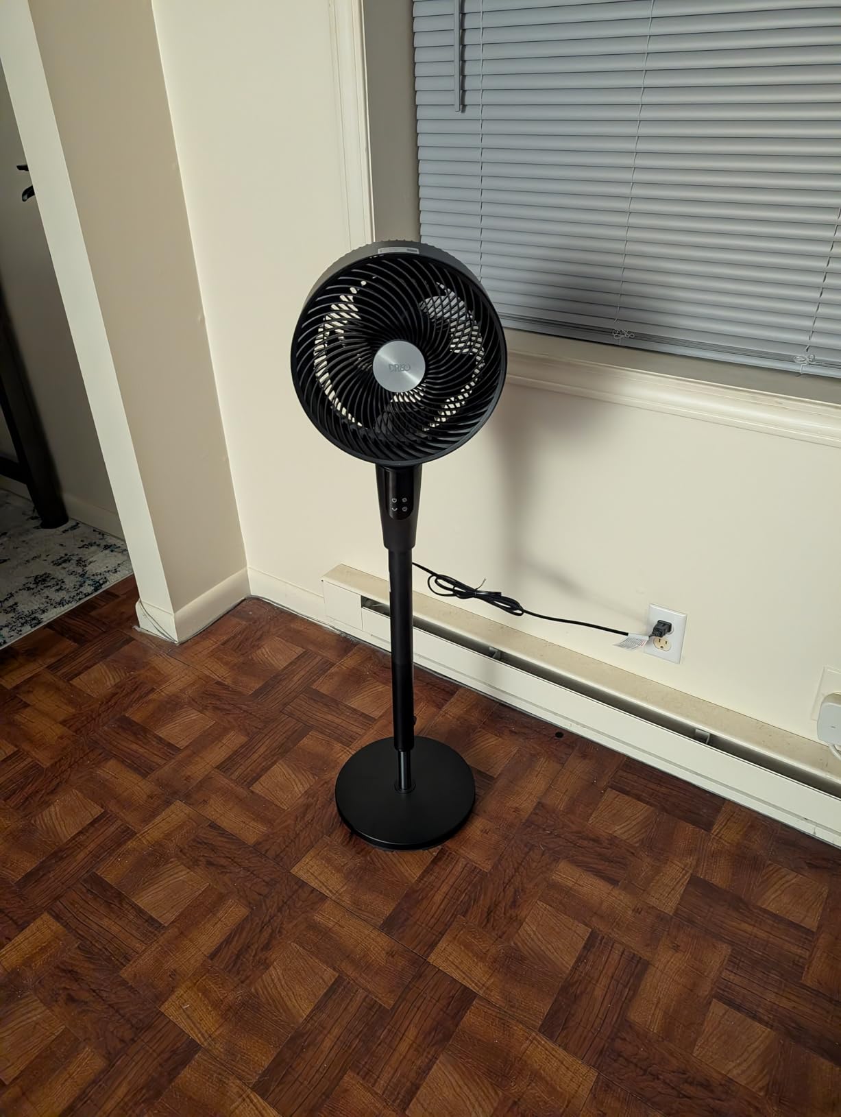 DREO Fan for Bedroom, 2026 Upgraded, 90ft Airflow, 20dB Quiet Fan, 90° Oscillating Standing Fan for Whole Room, DC Motor, 8+H Speeds, 3 Modes, 38-42'' Adjustable Height, 8H Timer, 105° Manual Vertical customer photo 2