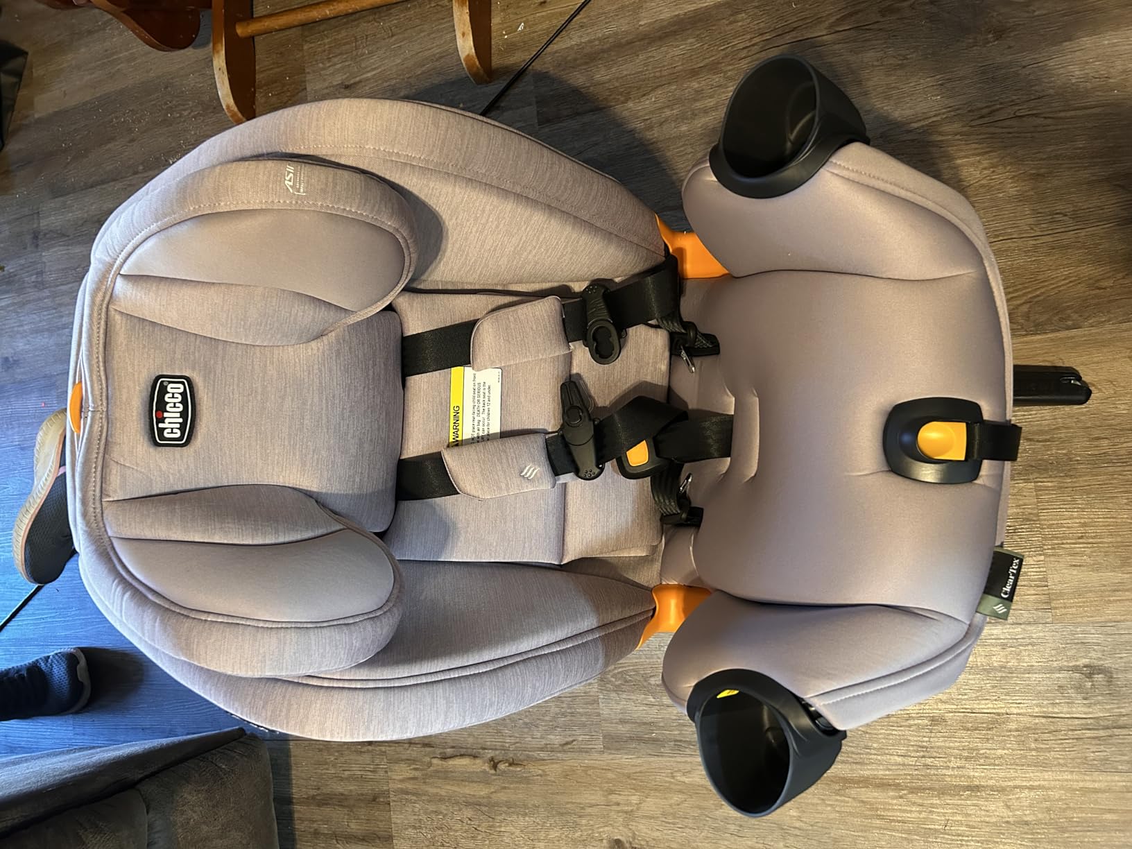 Chicco OneFit LX ClearTex All-in-One Booster Car Seat, LeverLock, Ebony/Black, Rear-Facing 5-40 lbs, Toddler Seat 26.5-65 lbs, Booster 40-100 lbs, GREENGUARD Gold customer photo 1