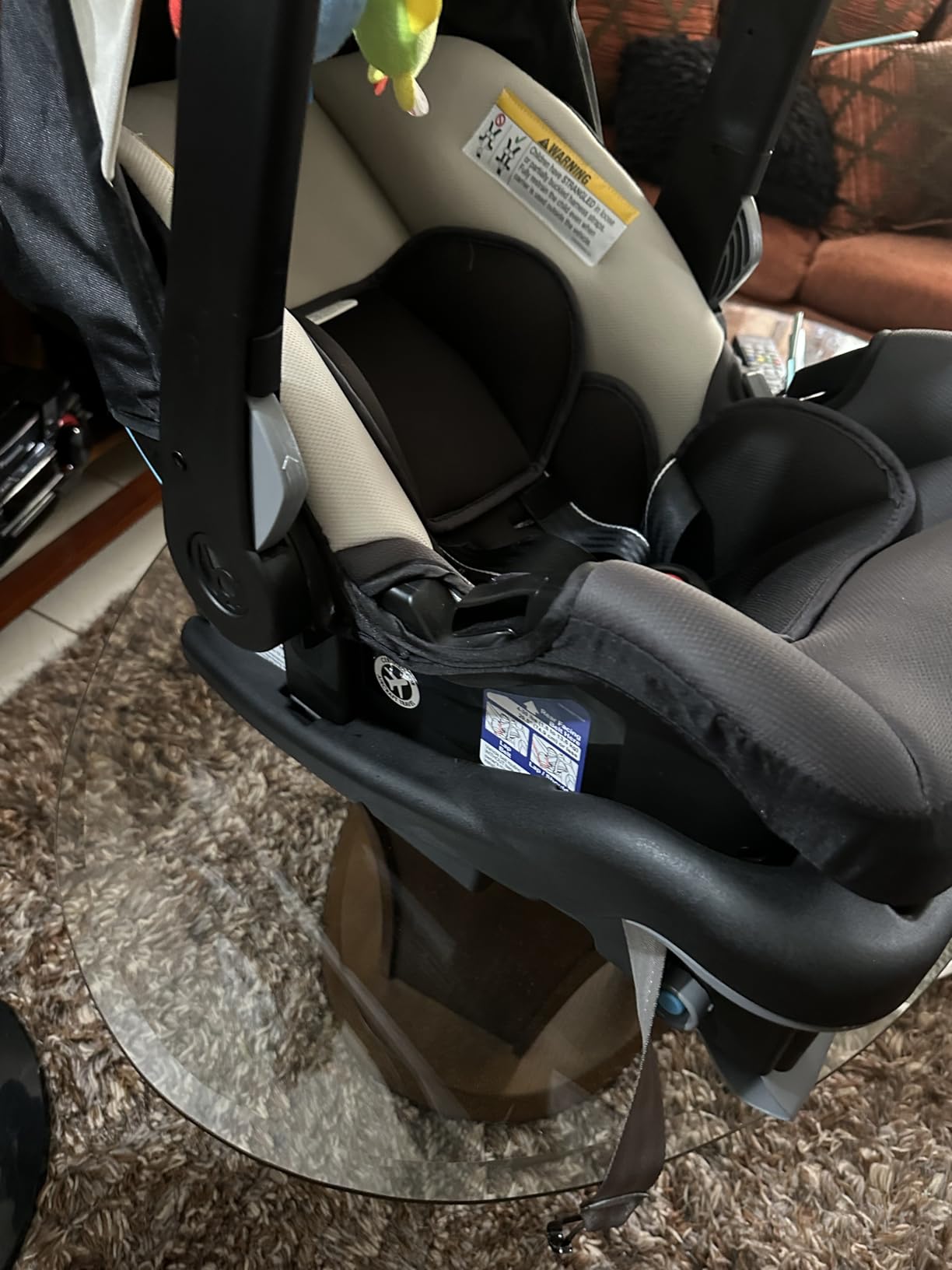 Baby Trend EZ-Lift PRO Infant Car Seat, Dash Tan - Lightweight Premium Carry, Plush Infant Cushioning, Adjustable Harness Support customer photo 1