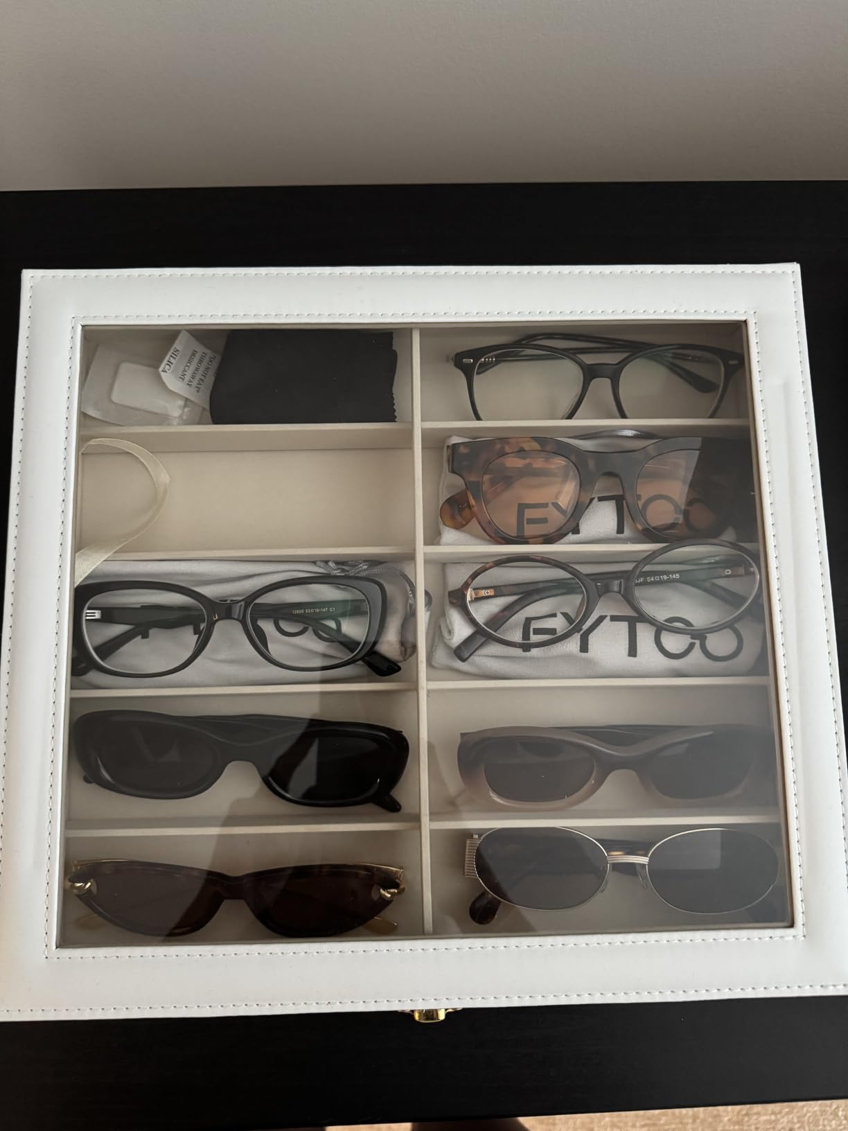 NEWLOOP 10/30 Slots Sunglass Organizer for Multiple Pairs of Eyeglass See-through Display Case Storage Box for Women Men customer photo 2