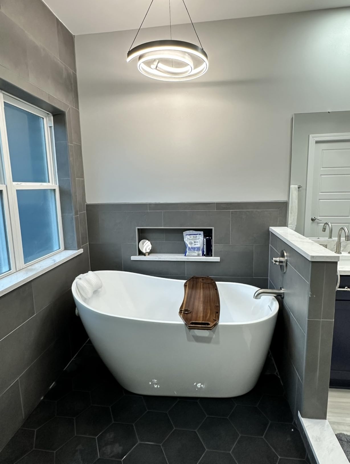 Lush & Style Premium Bathtub Tray Large 35x10 Inch, Acacia Wood Luxury, Waterproof, Non-Toxic, Adjustable Legs, No Tools Required, Caddy Tray, New Home Essentials customer photo 1