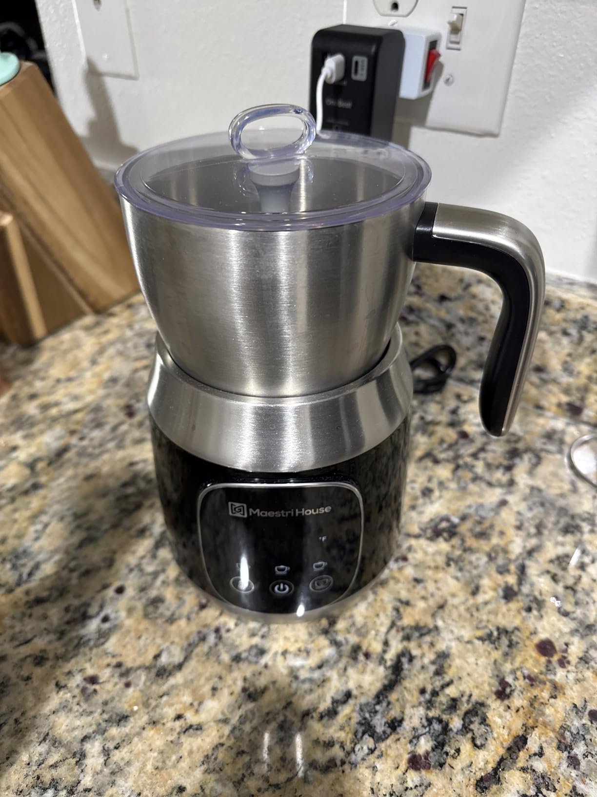 Maestri House DualFro 600 Milk Frother and Steamer 21oz/600mL | Variable Temp 4 Settings & 3 Froth Levels, Memory Function for Latte Cappuccino Hot Chocolate, Dishwasher Safe,Brush Included customer photo 2