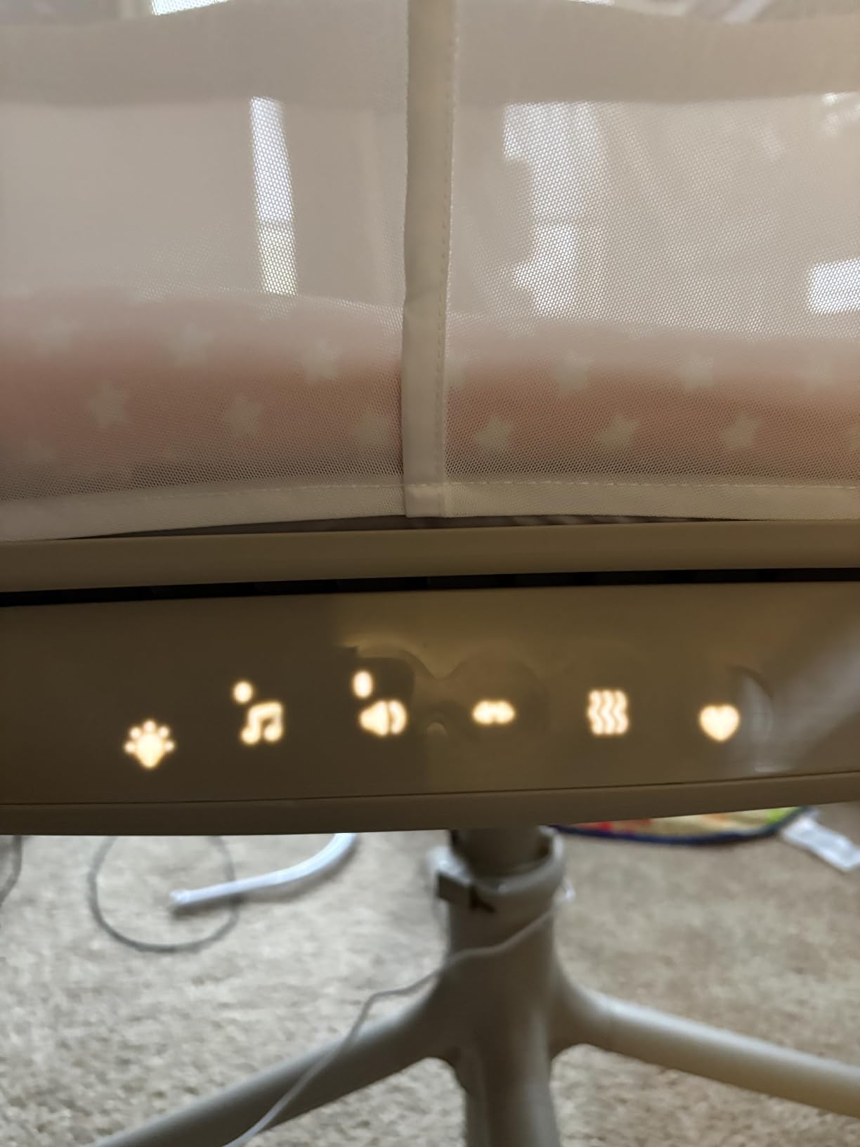 HALO BassiNest Connected Swivel Sleeper 3.0 Smart Bassinet | AutoSoothe, 360° Swivel, Cry Detection, Rocking, Vibration & Soothing Sounds, Easy Lowering Wall for Postpartum Recovery customer photo 1