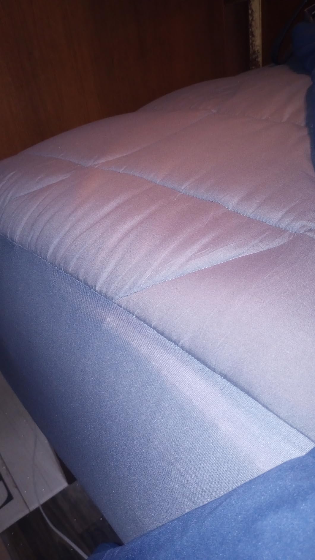Unikome Soft Cooling and Waterproof Queen Mattress Topper for Hot Sleepers | 5-Layers Noiseless Machine Washable Mattress Cover with 8
