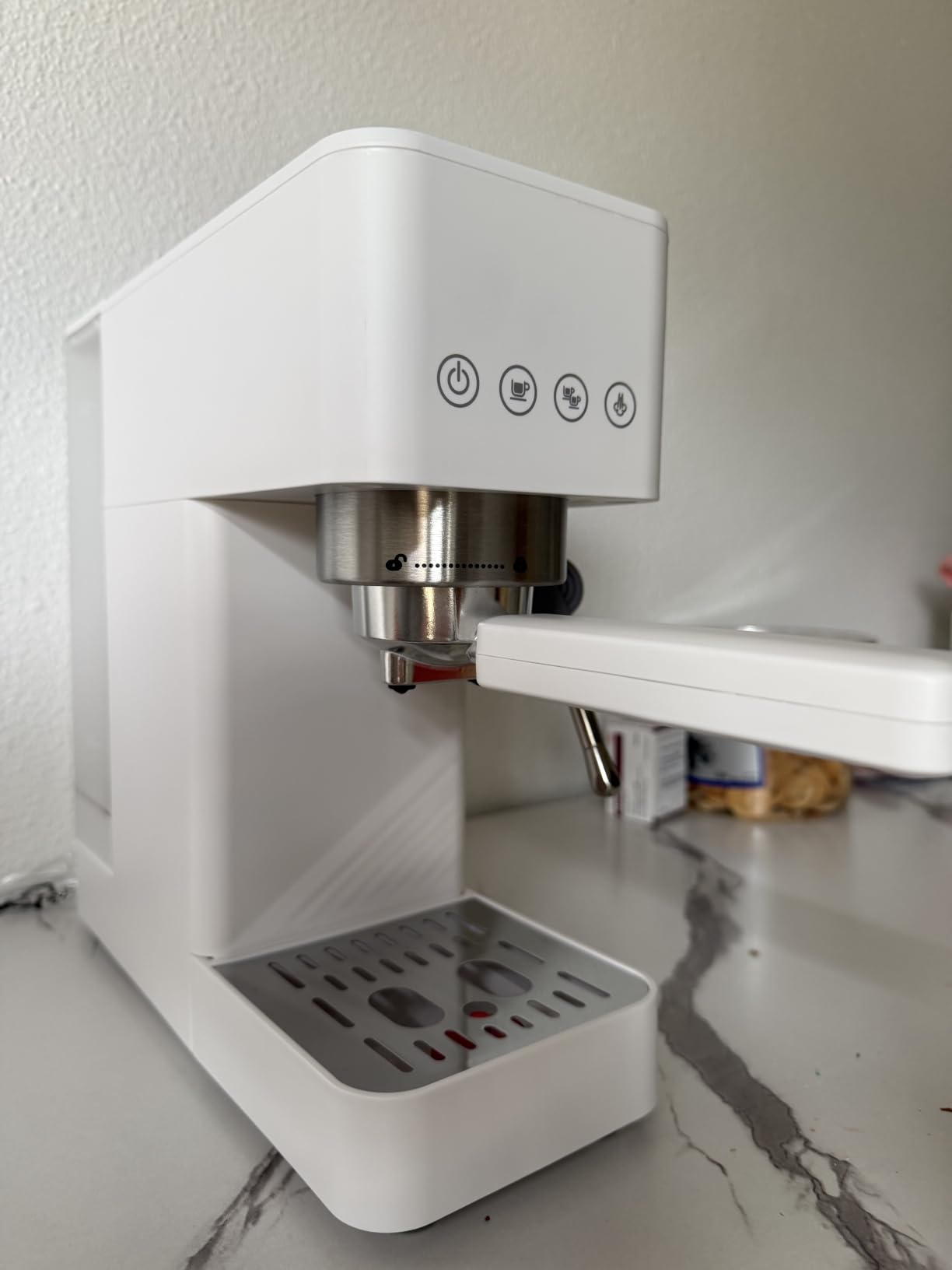 AMZCHEF Compact Espresso Machine 20 Bar, Americano, Latte & Cappuccino | Easy One-Touch Brewing, 30s Heat-Up, Stable PID Control customer photo 2