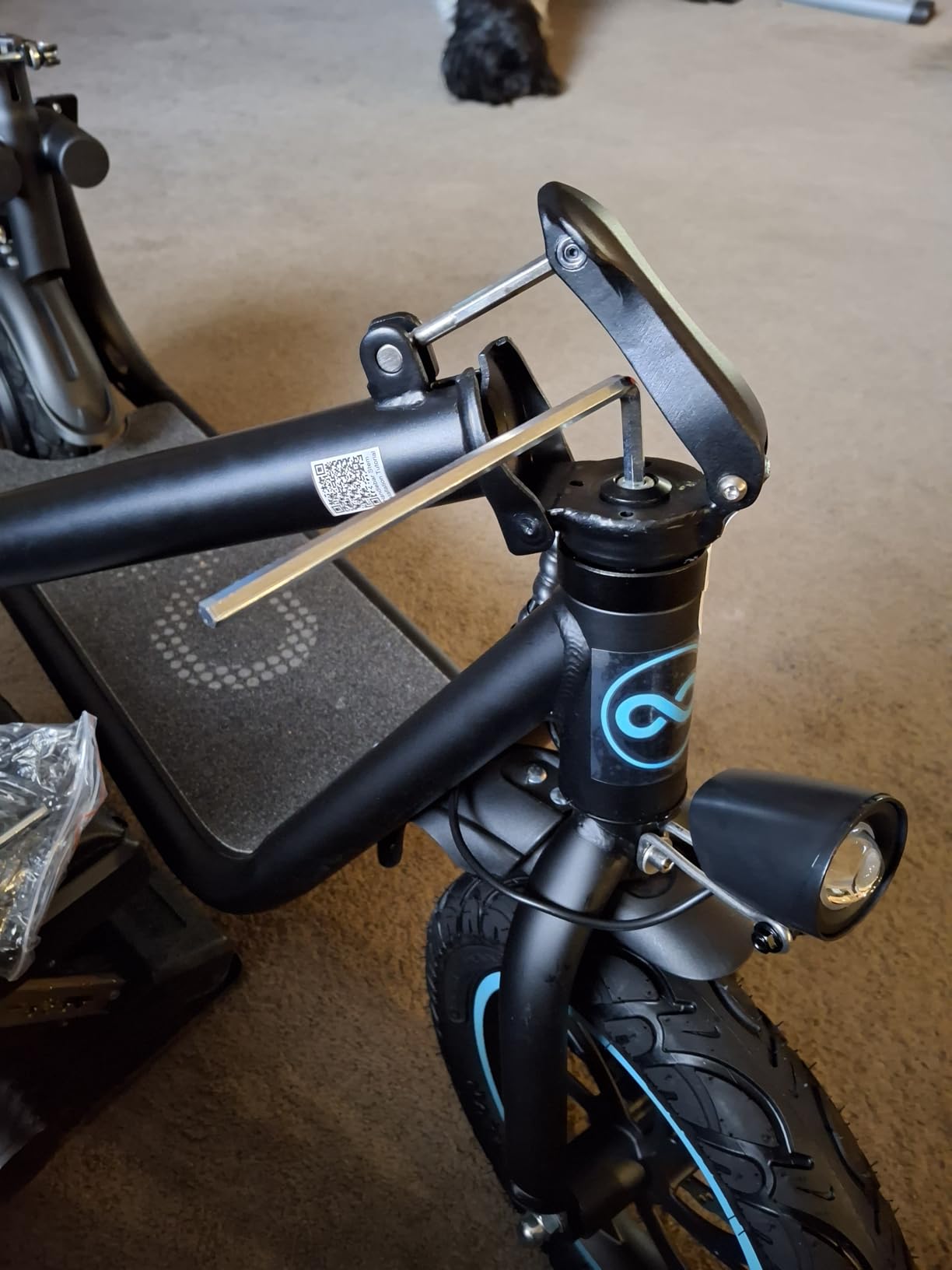 Gyroor Electric Scooter with Seat for Adults C1 450W Motor 20 Miles | 450W Silent Motor, 20 Miles Range, UL2272 Certified Safety, Folding Design with Comfort Seat, Includes Lock & Phone Holder customer photo 1