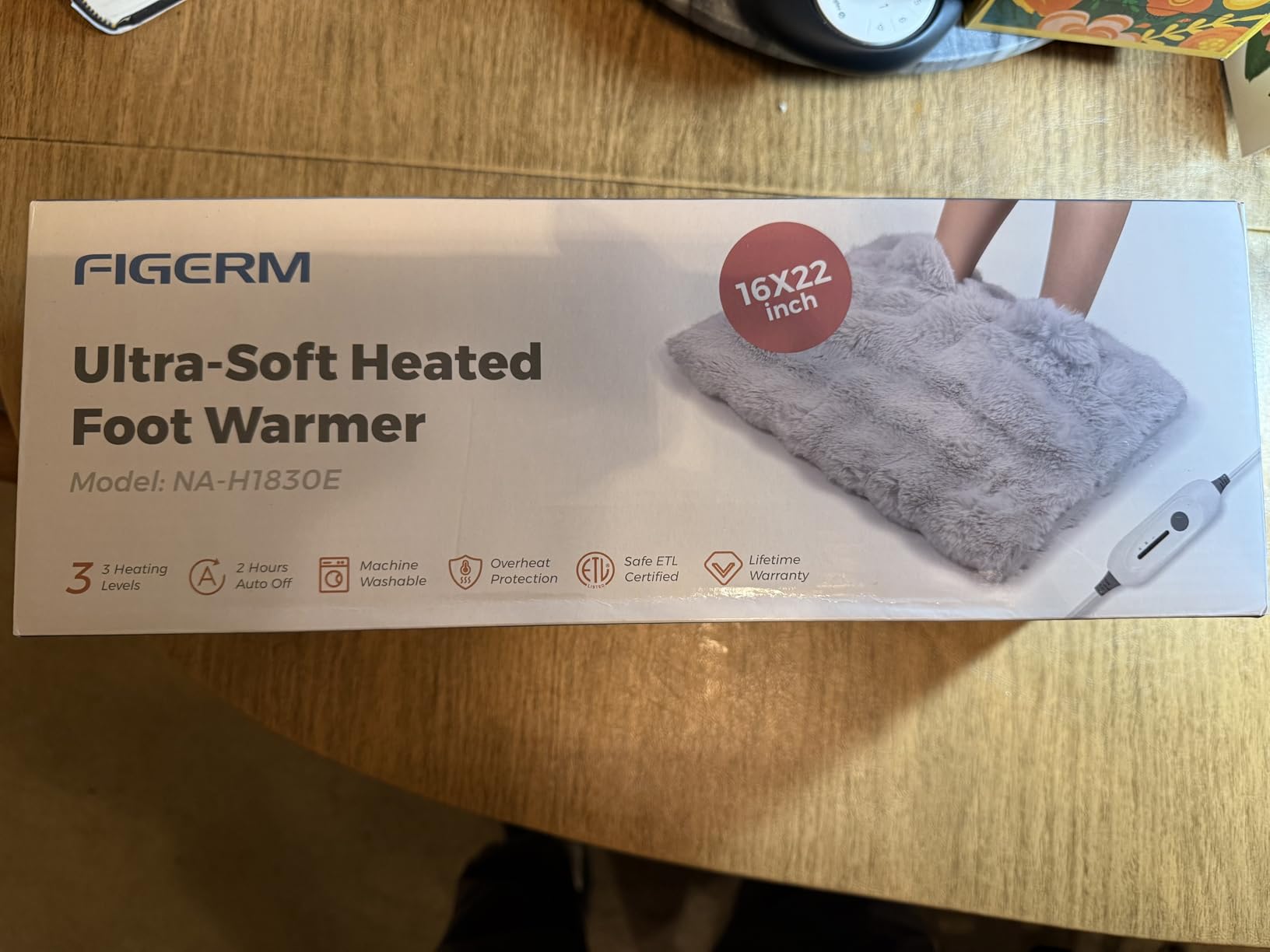 Electric Foot Warmer, Luxury Faux Fur Heating Pad for Feet Pain Relief Cramp, Heated Foot Warmer for Under Desk & Bed with 3 Heat Settings & 2H Auto-Off, ETL Certified, 16x22 Inch, Light Grey customer photo 2