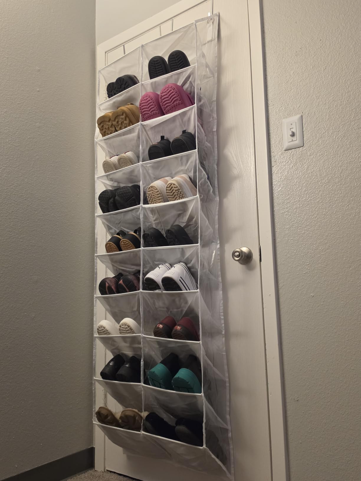 UVIAHOMI 20-30 Pairs Over the Door Shoe Organizer, Clear Pockets Hanging Shoe Storage for Closet, 10-Tier Door Shoes Rack, Handing Shoes Holder Fit All the Family's Sneakers, Boots, Heels, Black customer photo 1