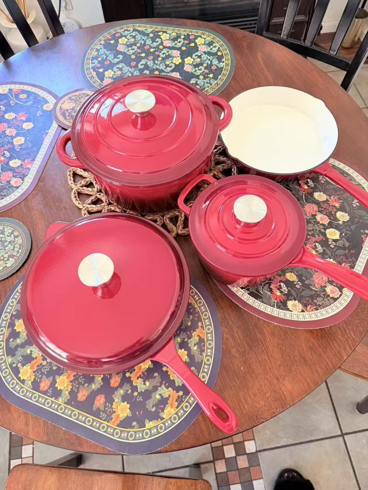 Kitchen Academy 7Pcs Enameled Cast Iron Cookware Sets, Emerd | Non Toxic Pots and Pans Set, Induction Compatible, PFOA & PFAS Free customer photo 1