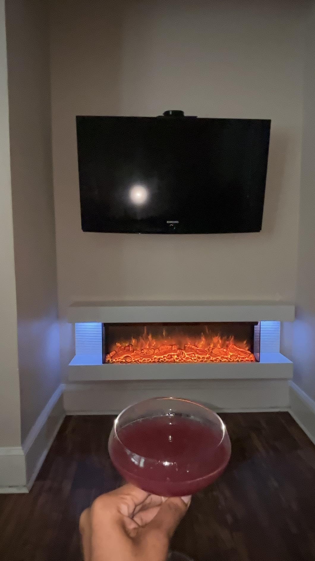 ORALNER 3 Sided Wall Mount Electric Fireplace w/ 50