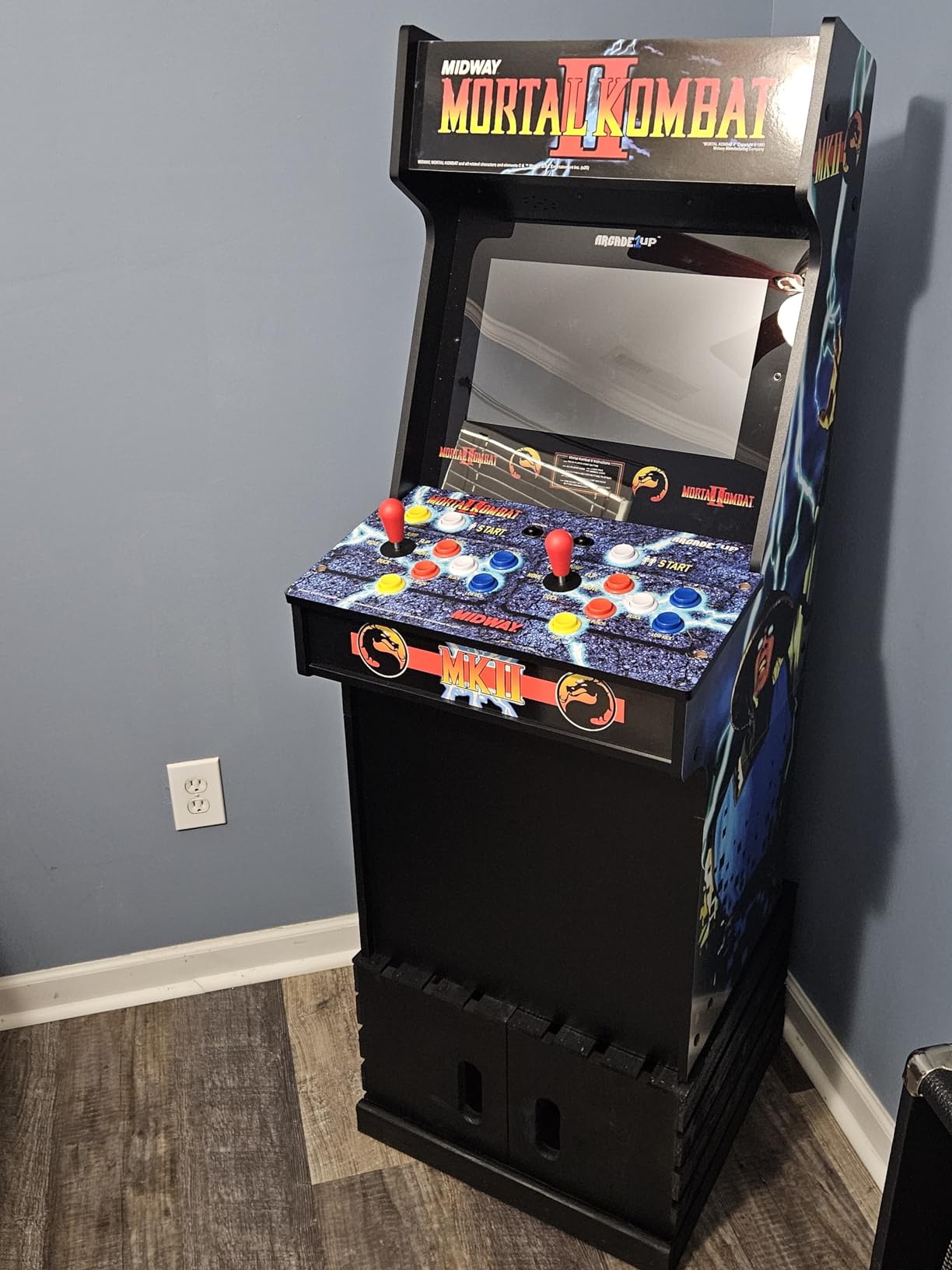 Arcade1Up Mortal Kombat Classic SE Arcade Machine, 15.6-Inch Screen | 4-Feet Tall Features 13 Classic Games And WiFi Leaderboards customer photo 1