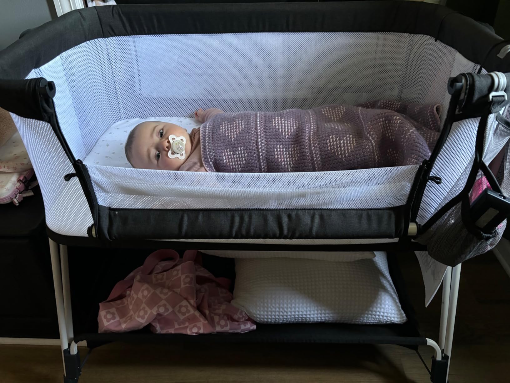 Fodoss Baby Bassinets Bedside Sleeper - 3-in-1 Stable Bassinet for Newborns | Soft Mattress, Storage Tray, Full-Mesh Sides, 7-Height Adjustable Bassinet Crib with Wheels, Side Pocket, Beige + Wood Grain customer photo 1