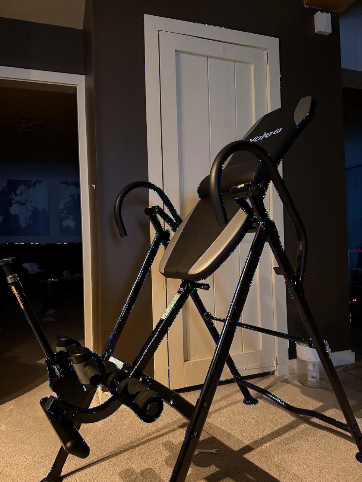 YOLEO Gravity Inversion Table for Back Pain Relief 2026 New Inversion Table customer photo 2