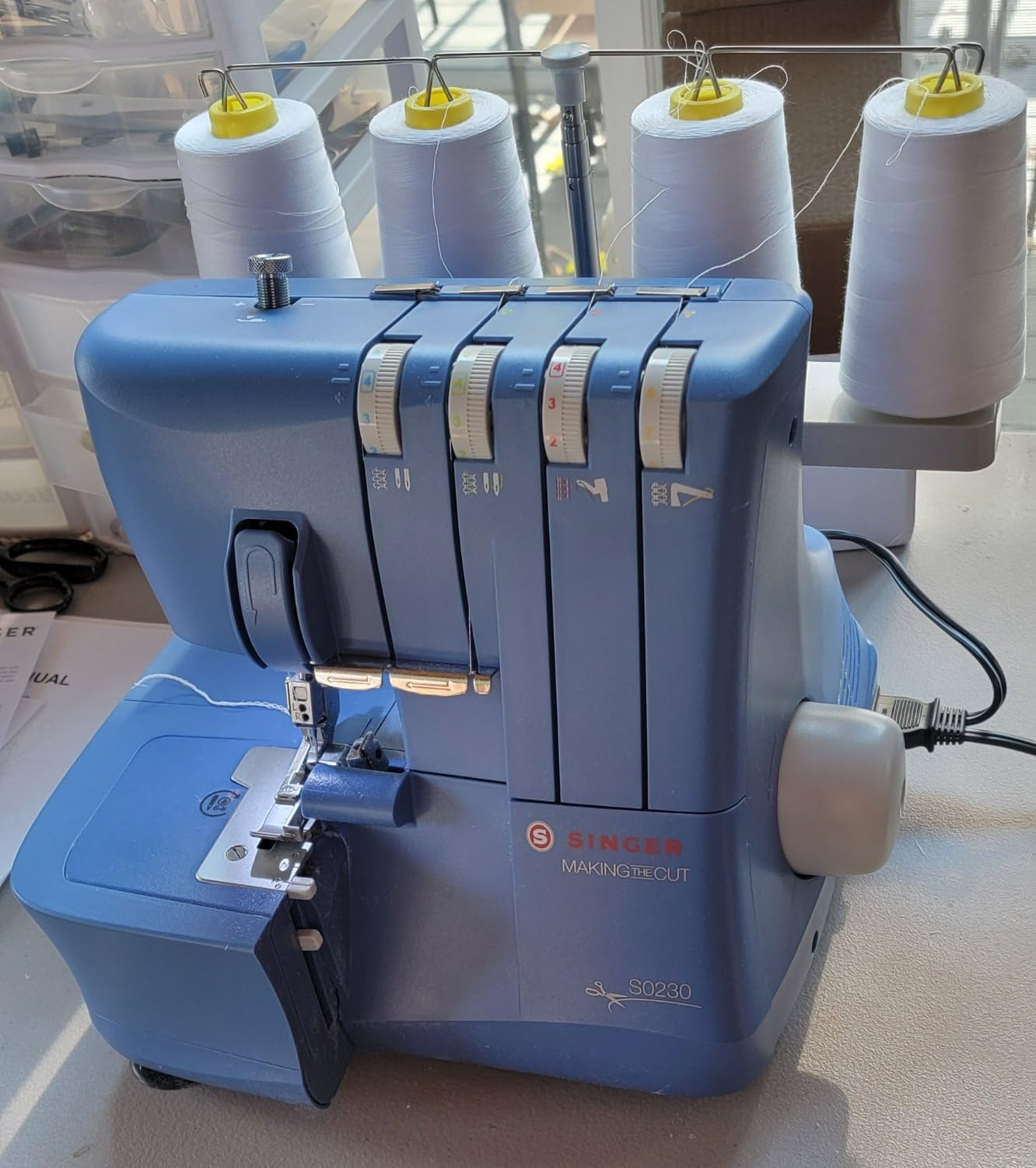 SINGER S0230 Navy Blue High Speed Overlock Serger, 2-3-4 Thread Capability | Accessories, color coded threading, 1300 stitches/min, differential feed, professional seam finish, great for garment sewing customer photo 2