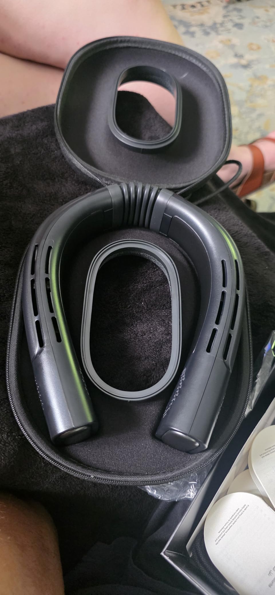 TORRAS Coolify 2S PRO Neck Cooler and Neck Air Conditioner, Ice-feel Neck Cooling Fan customer photo 1