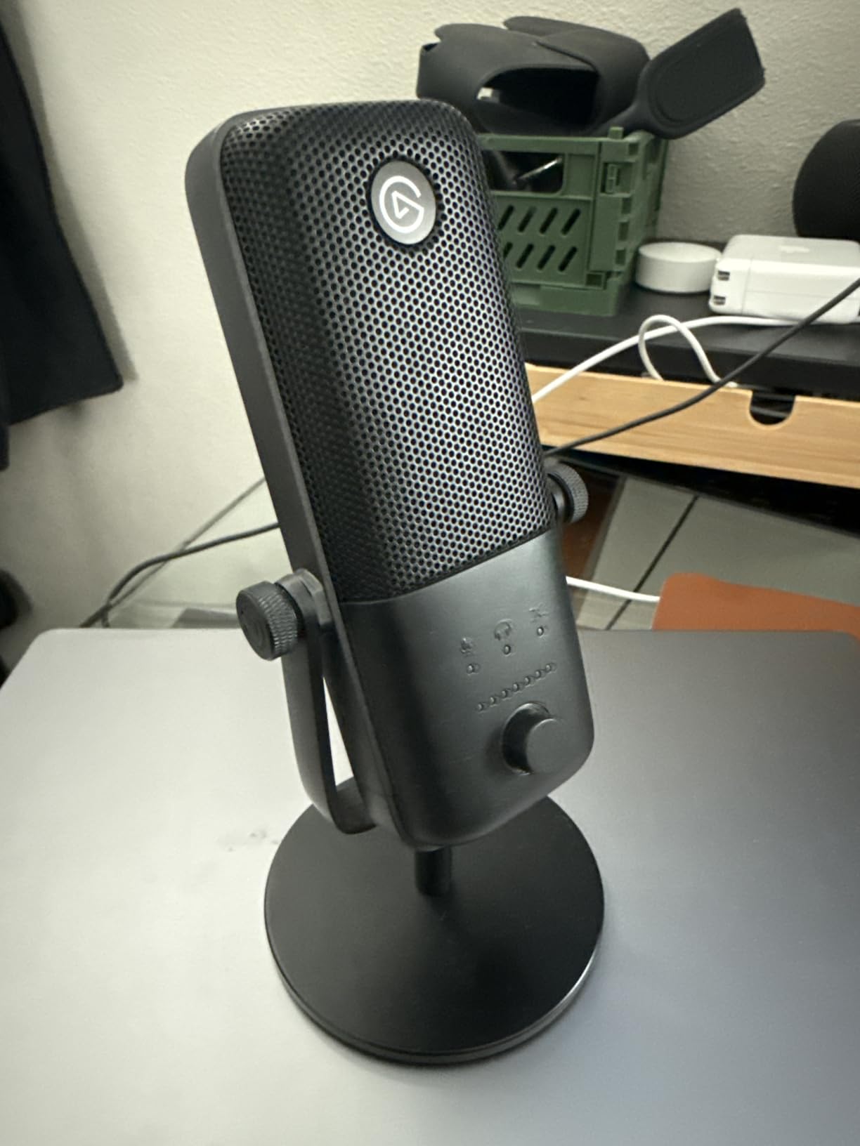 Elgato Wave:3 MK.2 USB Condenser Microphone with DSP Effects customer photo 1