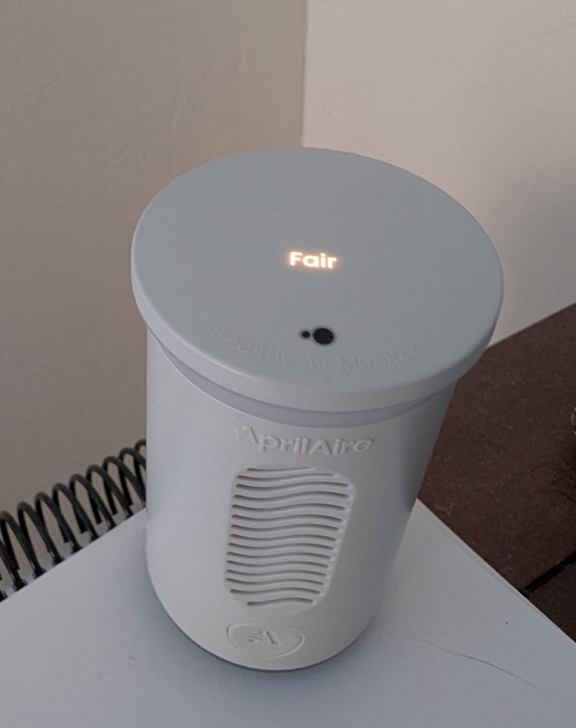 AprilAire ZAWTHCPV Smart Indoor 5-in-1 Wi-Fi Air Quality Monitor (CO2, VOC, PM 2.5, Particulate Matter, Humidity and Temperature), App Controlled IAQ Monitor for Home Air Quality Sensor customer photo 1