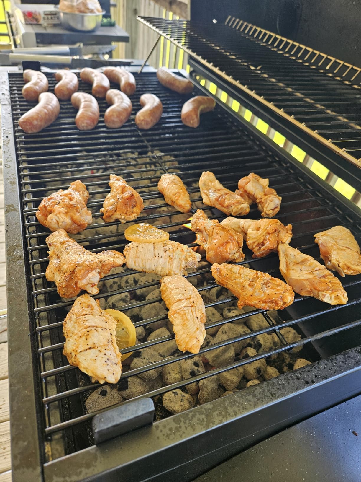 Sophia & William Extra Large BBQ Charcoal Grill & Offset Smoker | 1015 SQ.IN. Cooking Area, Dual Lifting Charcoal Trays, For Patio & Backyard, Outdoor Cooking customer photo 1