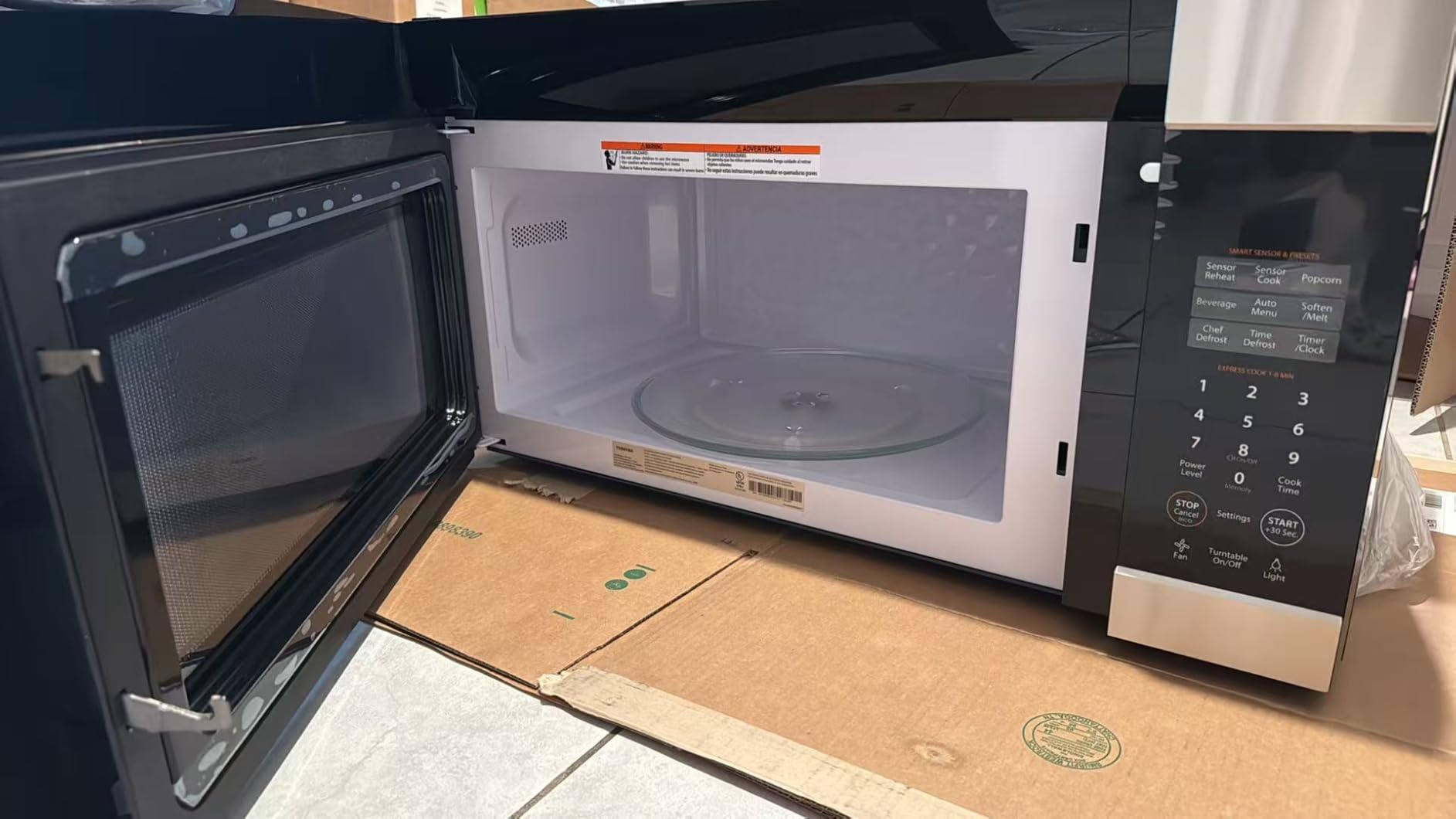 TOSHIBA Over-the-Range Microwave Oven, 1.9 Cu.Ft, 1000W, Stainless Steel | Easy Installation, Soft Close Door, ChefDefrost, Sensor Cooking, 400 CFM Ventilation, Stainless Steel customer photo 2