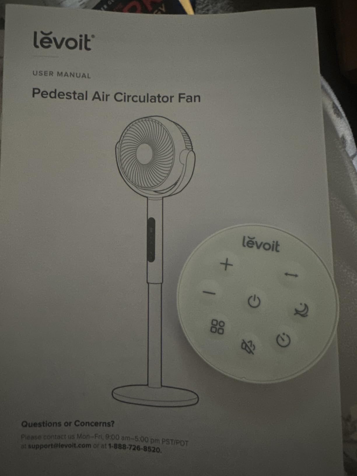 Levoit Standing Fan for Bedroom, 20dB Quiet Pedestal Fan for Sleep, 1024 CFM Ultra-High Airflow, 90° Oscillating Floor Fan, DC Motor, 5 Speeds, 12H Timer, Remote, for Home, Room, Office, White customer photo 2