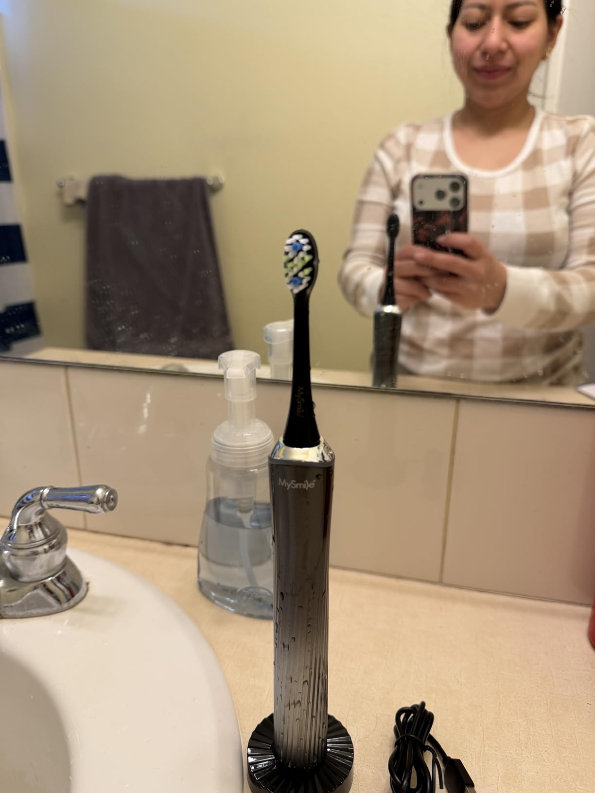 MySmile MS-D59 Button-Free Pressure Sensor Electric Toothbrush for Adults | Rechargeable Sonic Tooth Brushes Travel w/ Visual Light, 3 Heads & a Charging Pad, Plaque Removal & Gum Care, Glacier Noir customer photo 1
