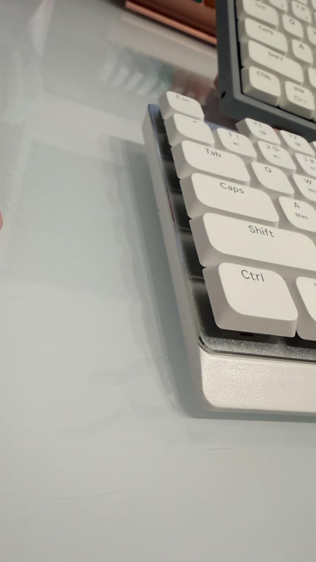 AUSDOM Wireless Mechanical Silent Office Keyboard, Low-Profile Linear Switches, Tri-Mode BT/2.4G/USB-C Computer Keyboard with Number Pad, Hot Swappable Illuminated Performance Keyboard customer photo 2