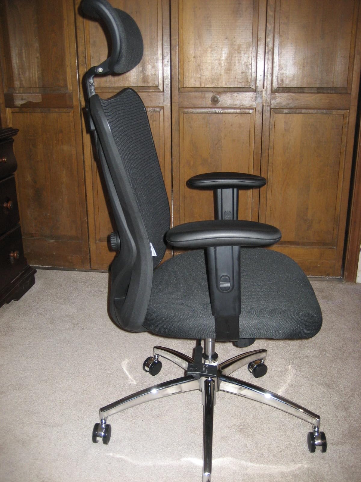 SIHOO B100 Mesh Office Chair, Comfy Ergonomic Office Chair | Mesh Office Chair with Adaptive Lumbar Support, Desk Chair with Wide Headrest, 300 LBS Black customer photo 1