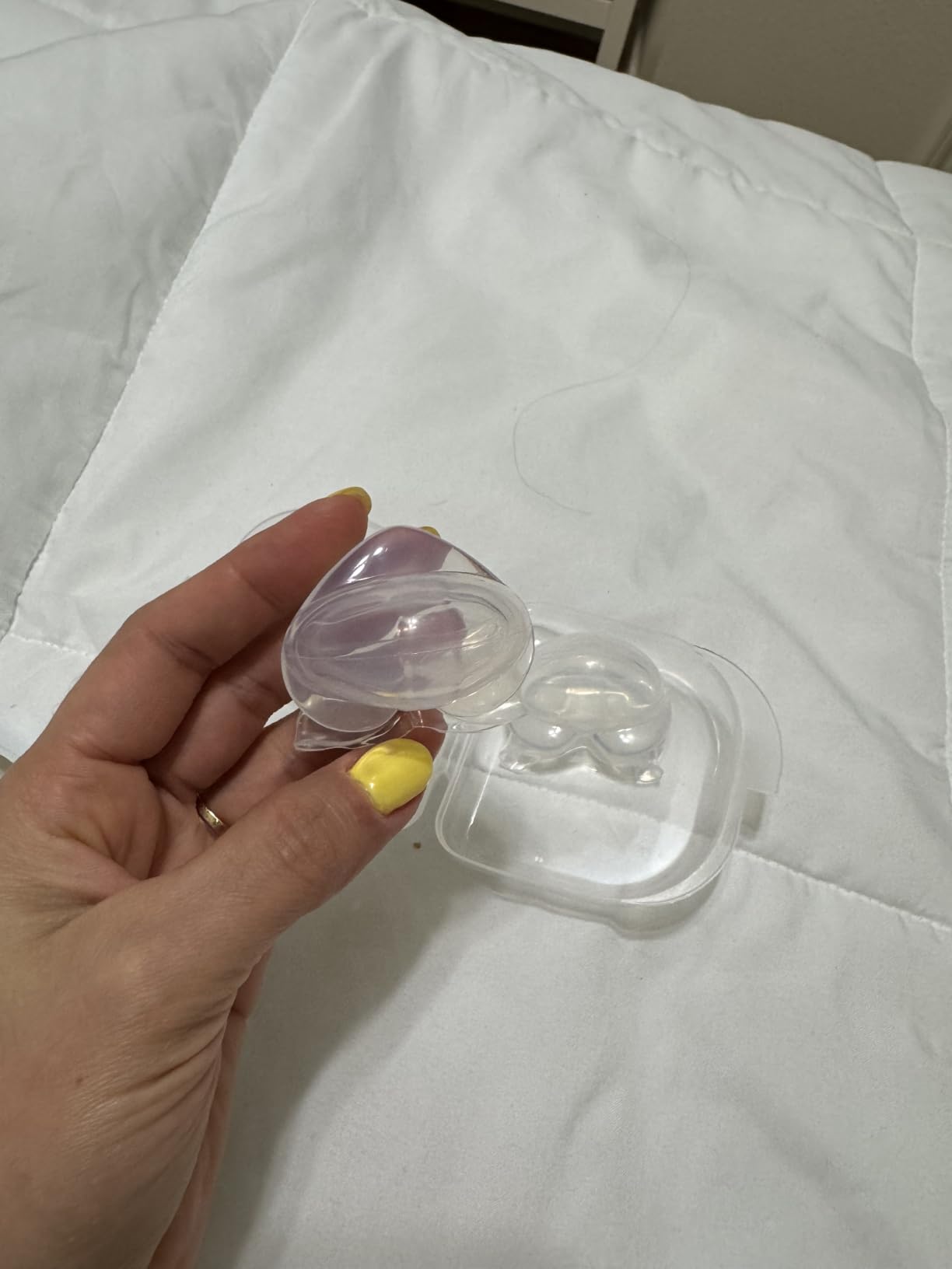 Tongue Stabilizing Device Mouthpiece - Reusable BPA-Free Tongue Retainer for Quiet Restful Sleep, Soft Silicone Anti-Snoring Device, Custom-Fit for Men & Women, Includes Travel Case (Clear) customer photo 1