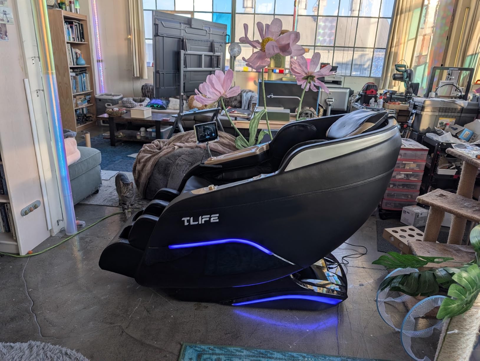TLIFE Massage Chair Full Body 160° Zero Gravity SL-Track, 12 Modes, Grey | Full-Body Airbags, Body Scan, 6 Massage Techniques, Foot Roller, LCD Touchscreen, No Assembly, Lumbar & Calf Heat for Seniors customer photo 2