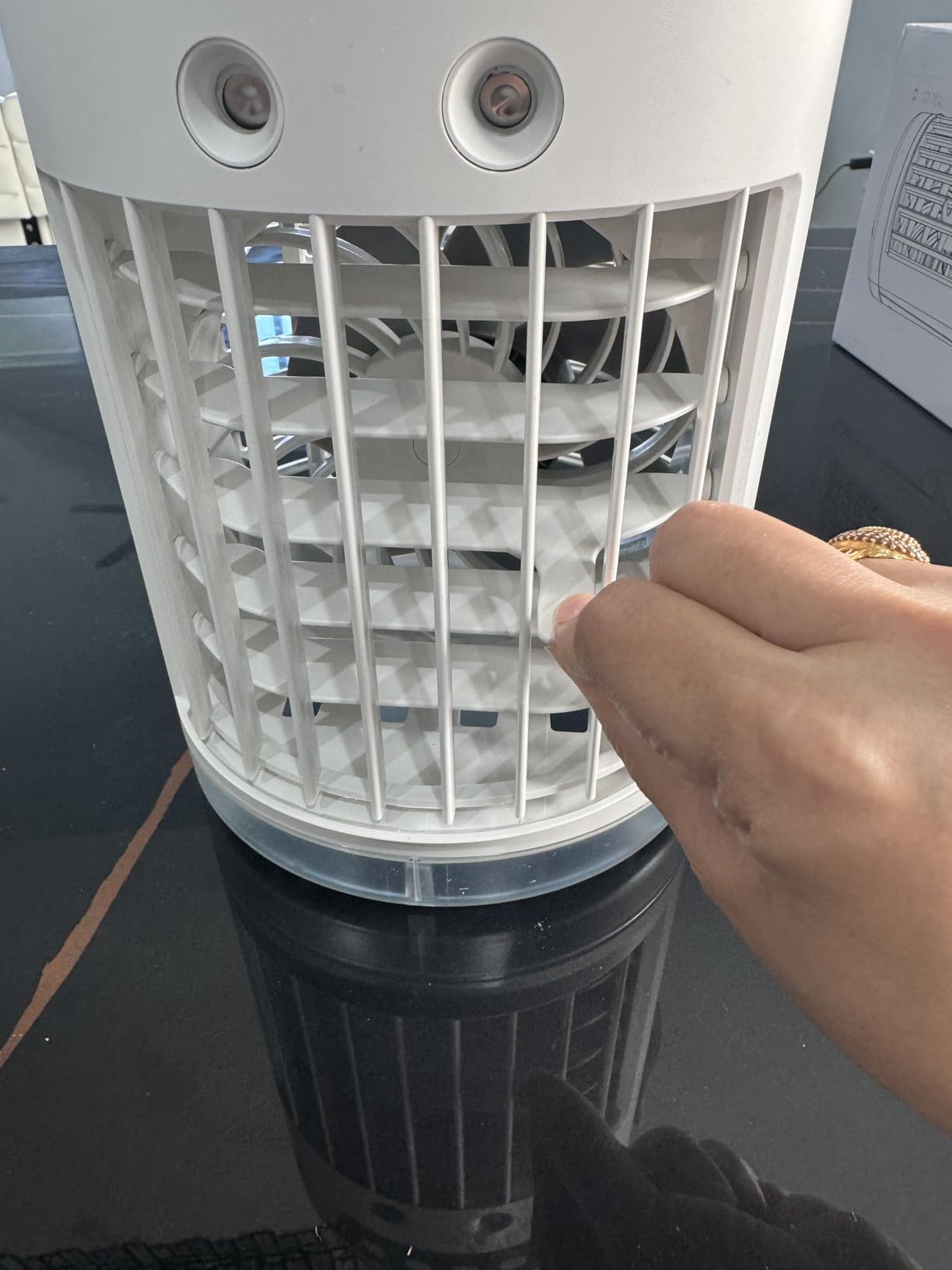 Portable Air Conditioners, AC Fan Mini Evaporative Air Cooler 1200ML with Ice Cooling Mist Personal Air Conditioner Quiet for Bedroom, Home Office Desk (White) customer photo 1