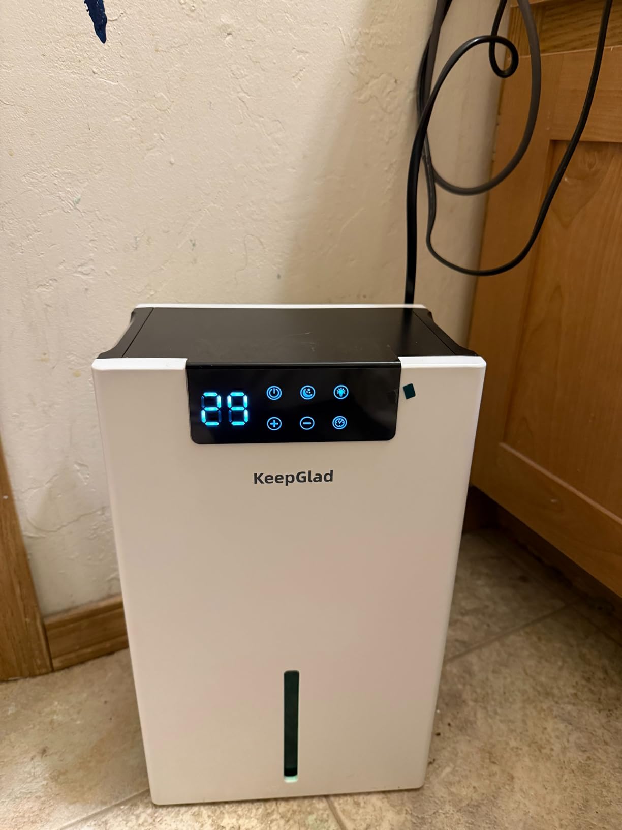 KeepGlad Dehumidifier, 98OZ Dehumidifiers for Home (1000sq.ft), Humidity Display Dehumidifier for Basement Bathroom Bedroom, Auto Shut Off, Washable Filter, Drain Hose, Timer, 7 Ambient Lights, White customer photo 2