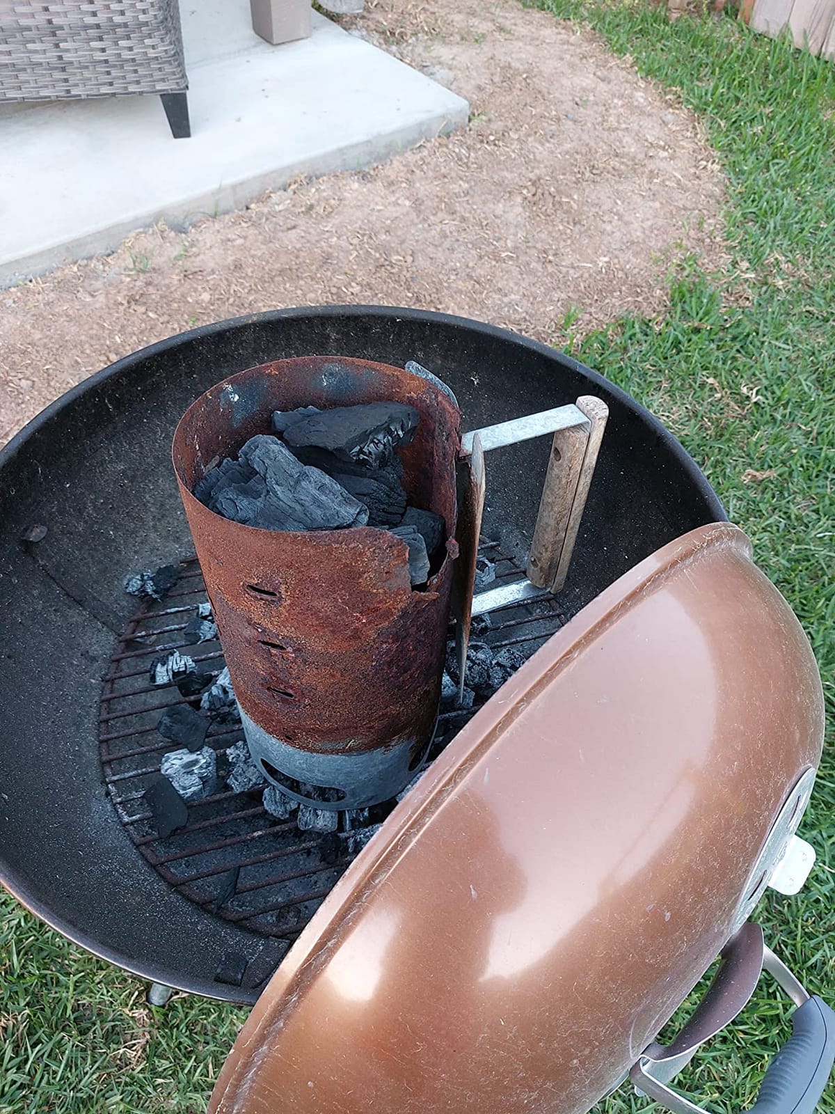 Lodge Steel Chimney Charcoal Starter with Wood Handle customer photo 1