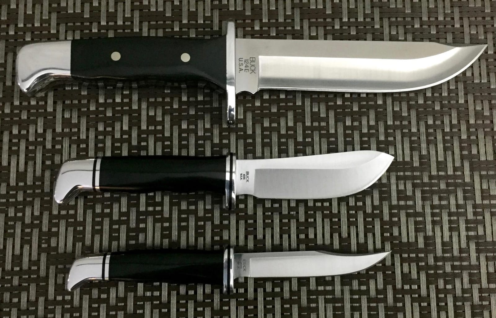 Buck Knives 103 Skinner Hunting Knife with Sheath, Black, 4.3 oz customer photo 2