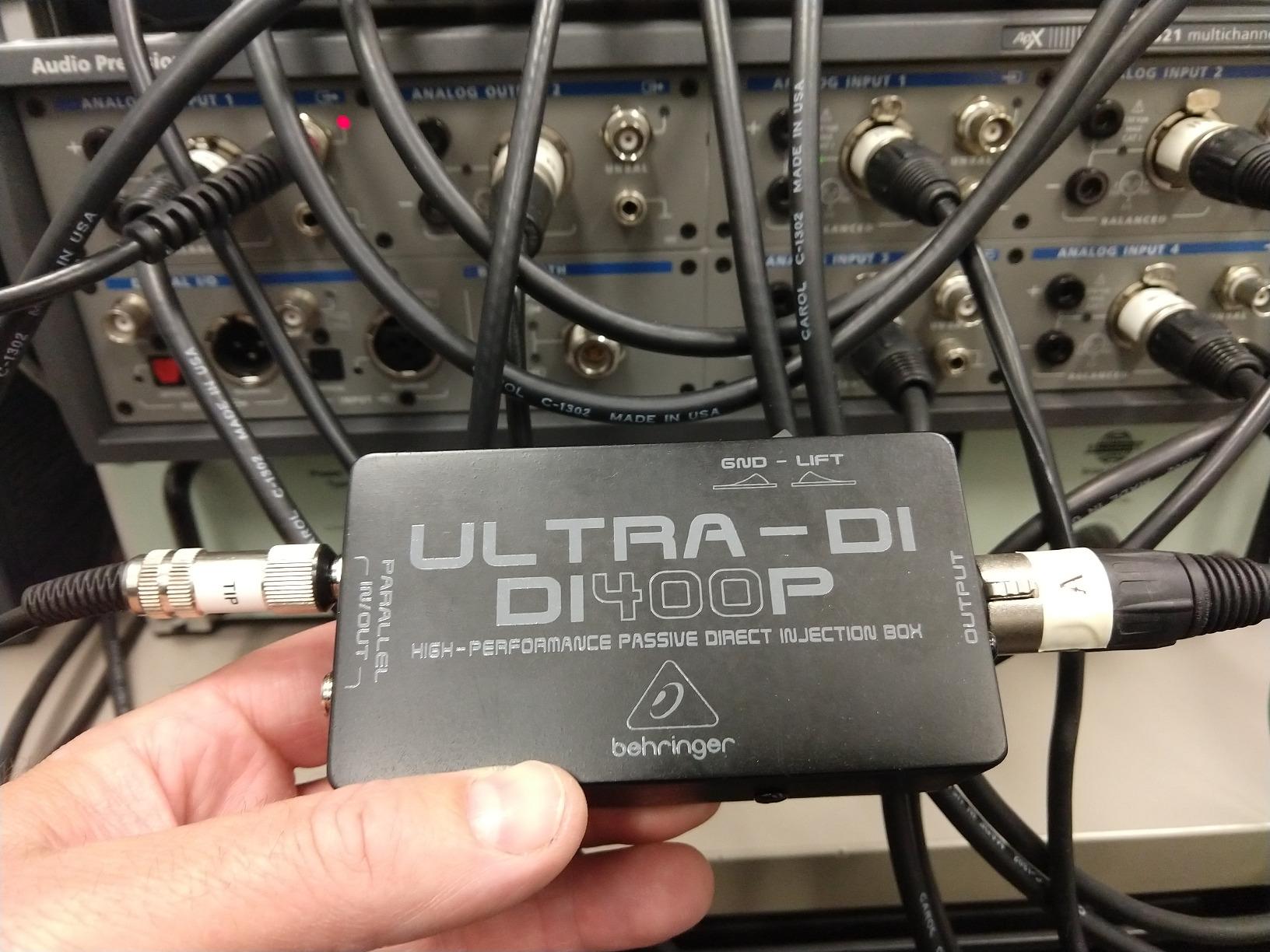 Behringer Ultra-Di Di400p High-Performance Passive Direct Injection Box customer photo 2