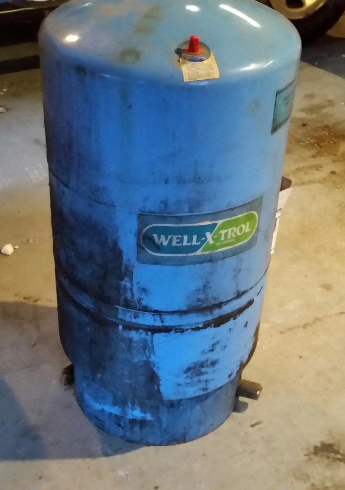 Amtrol WX-202 Well Pressure Tank customer photo 1
