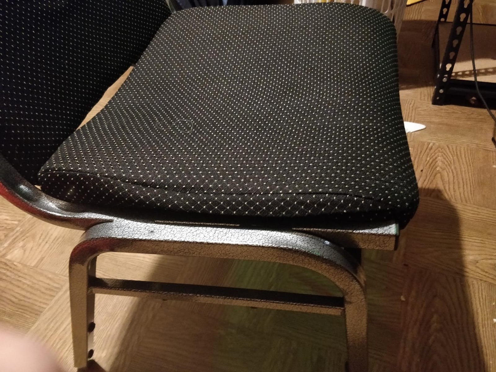 Flash Furniture Hercules Big & Tall Fabric Stack Chair, Black customer photo 2